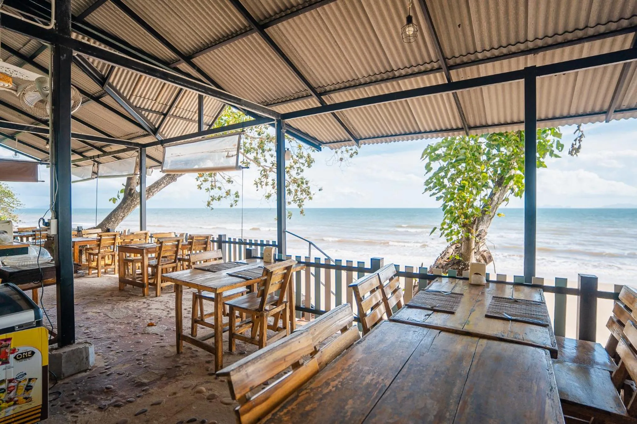 Lounge or bar in Koh Jum Resort