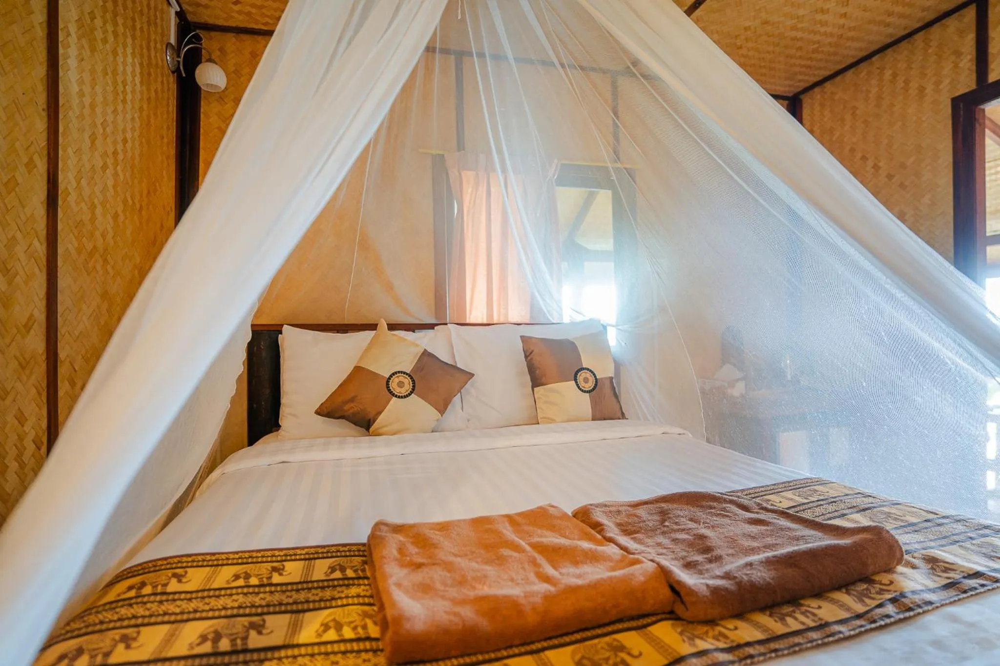 Bedroom, Bed in Koh Jum Resort