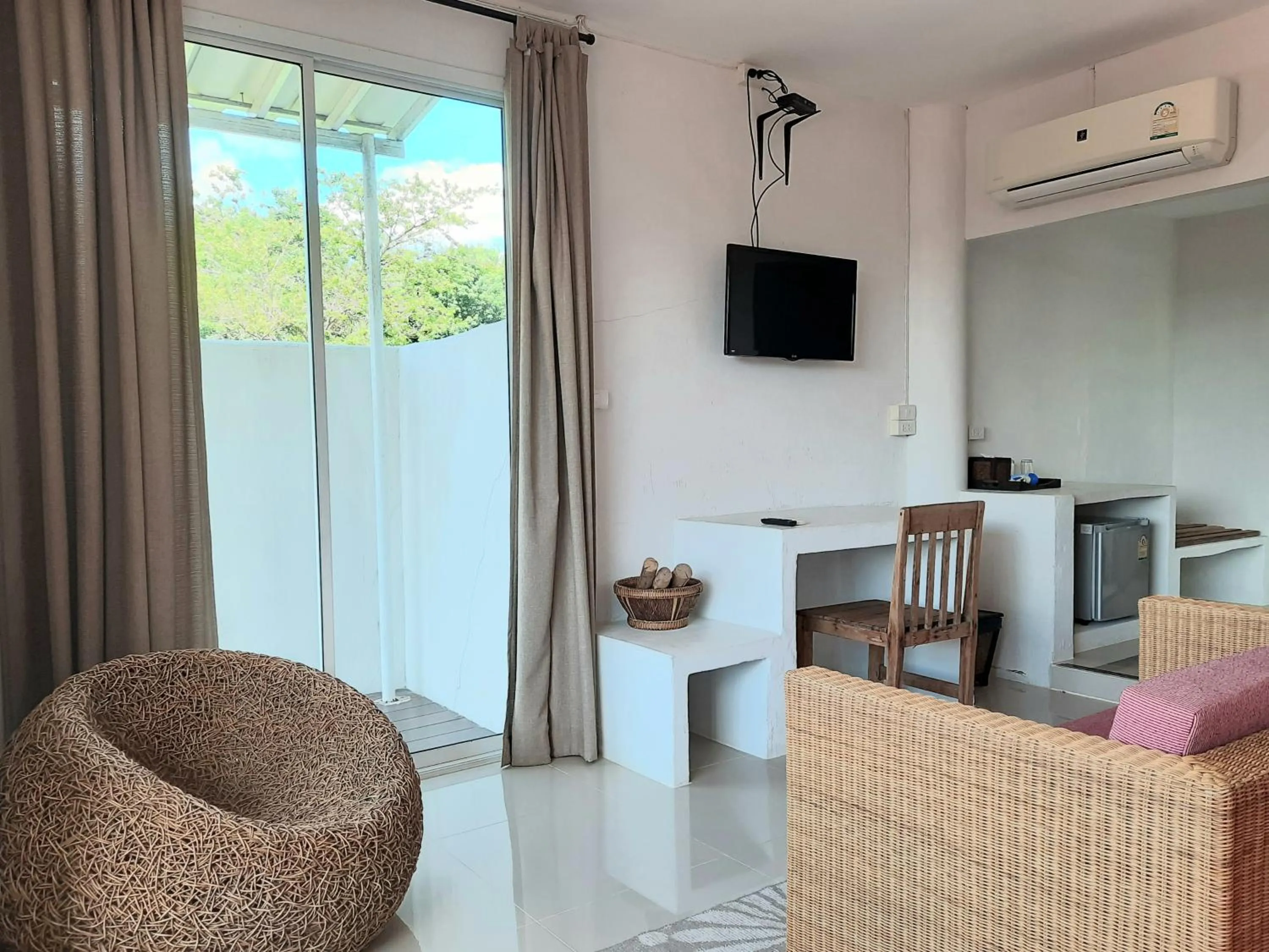 Chasorn Riverside Resort