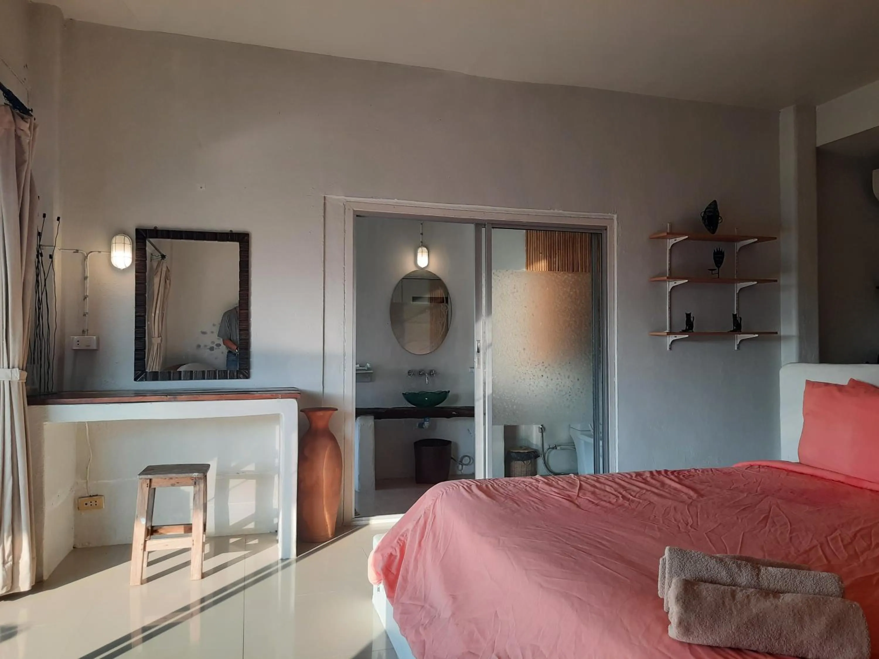 Bed in Chasorn Riverside Resort