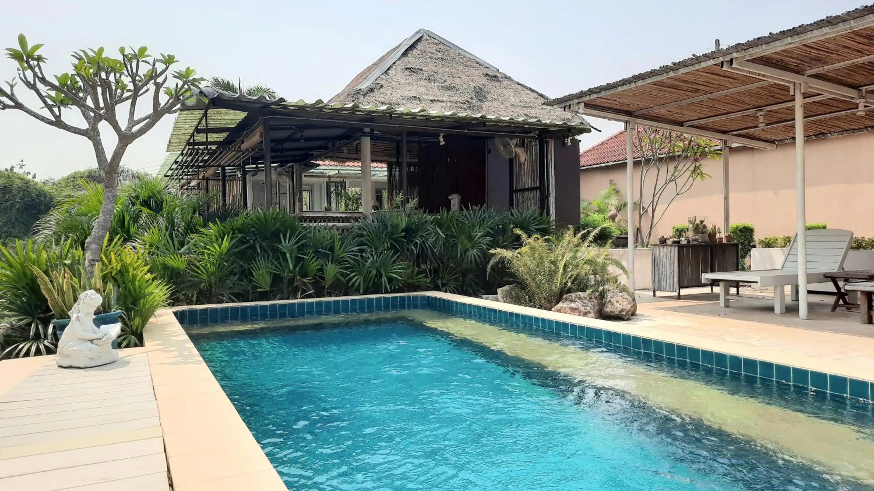 Chasorn Riverside Resort