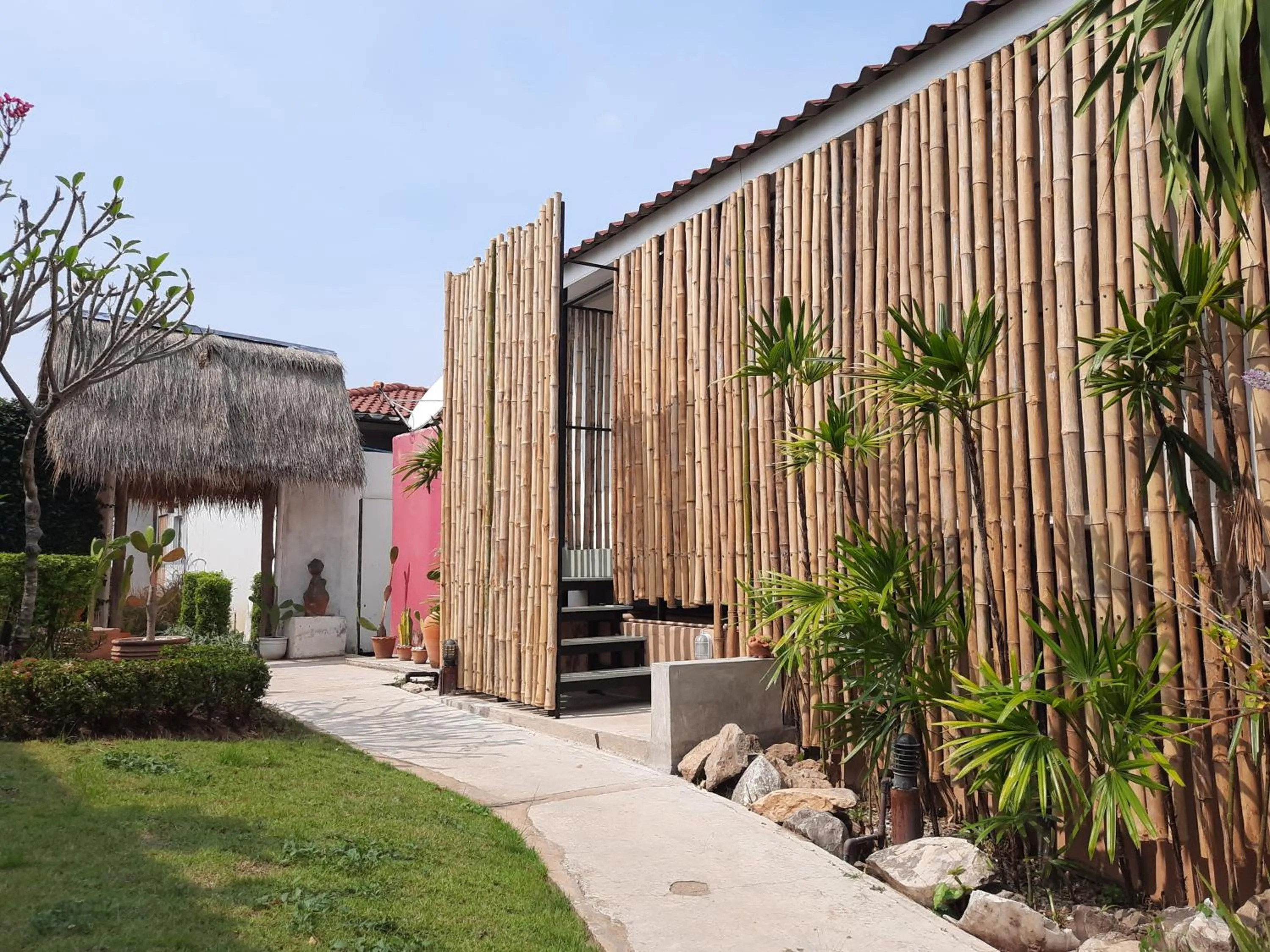 Chasorn Riverside Resort