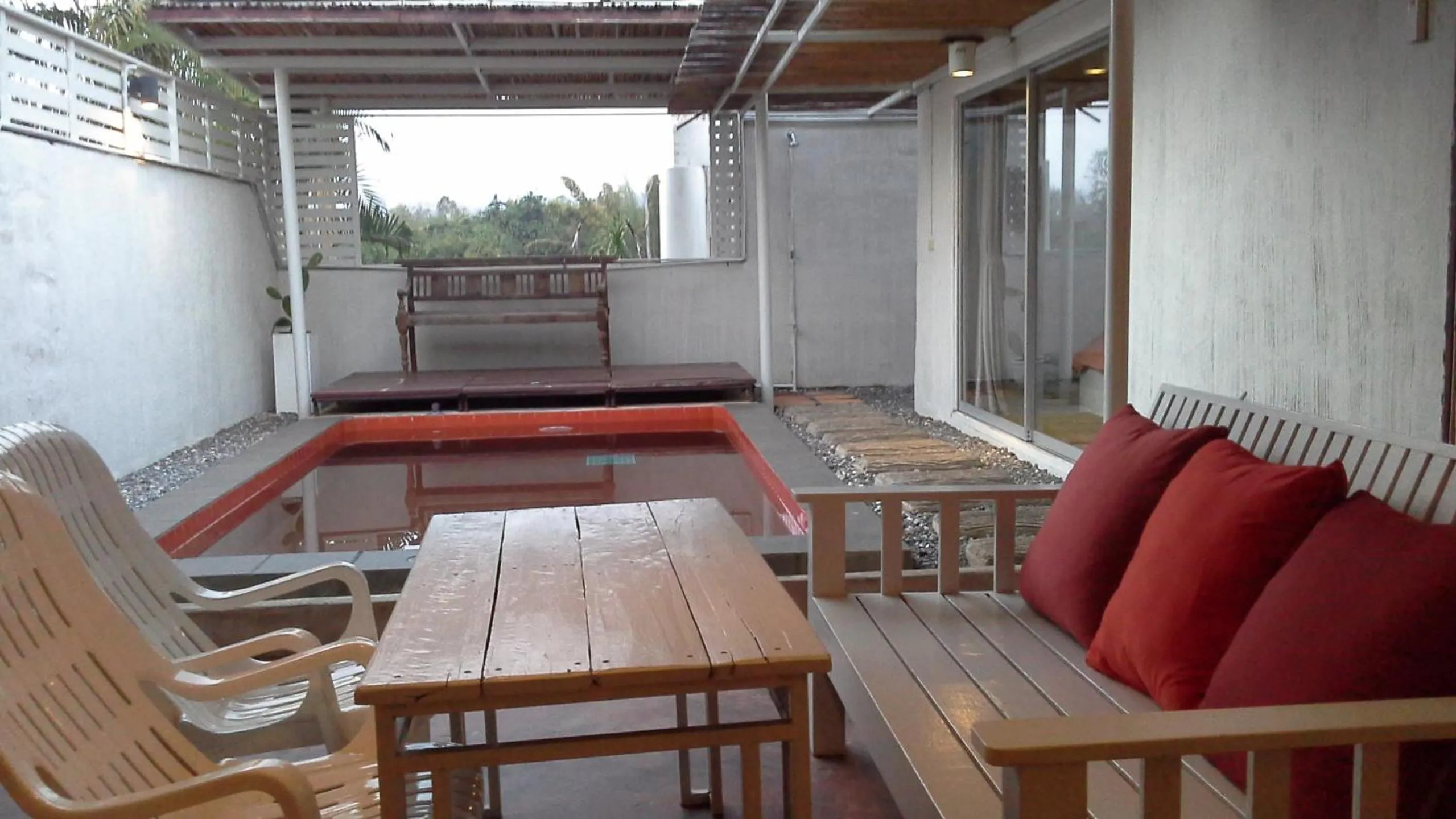 Swimming pool in Chasorn Riverside Resort