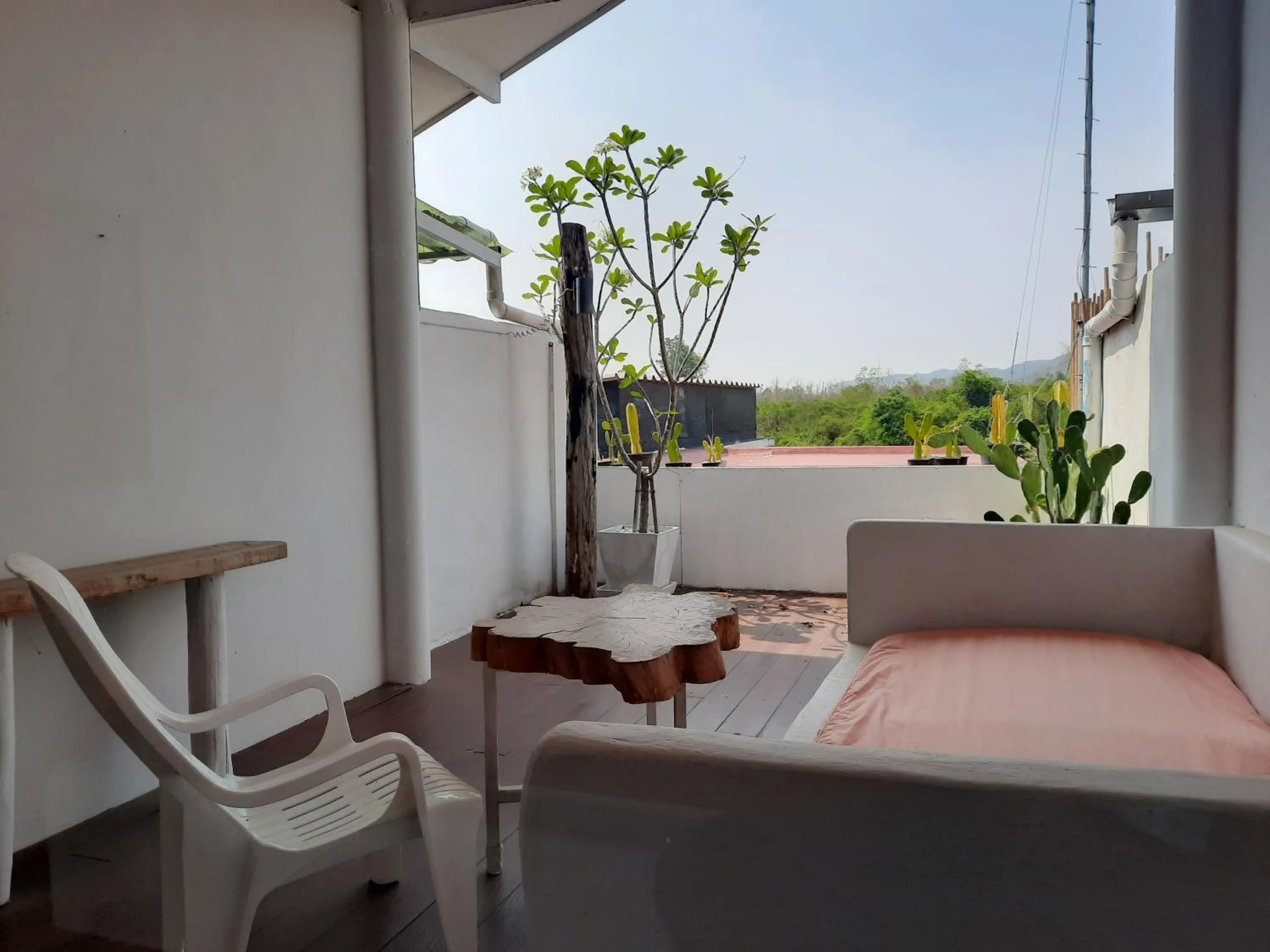 Chasorn Riverside Resort