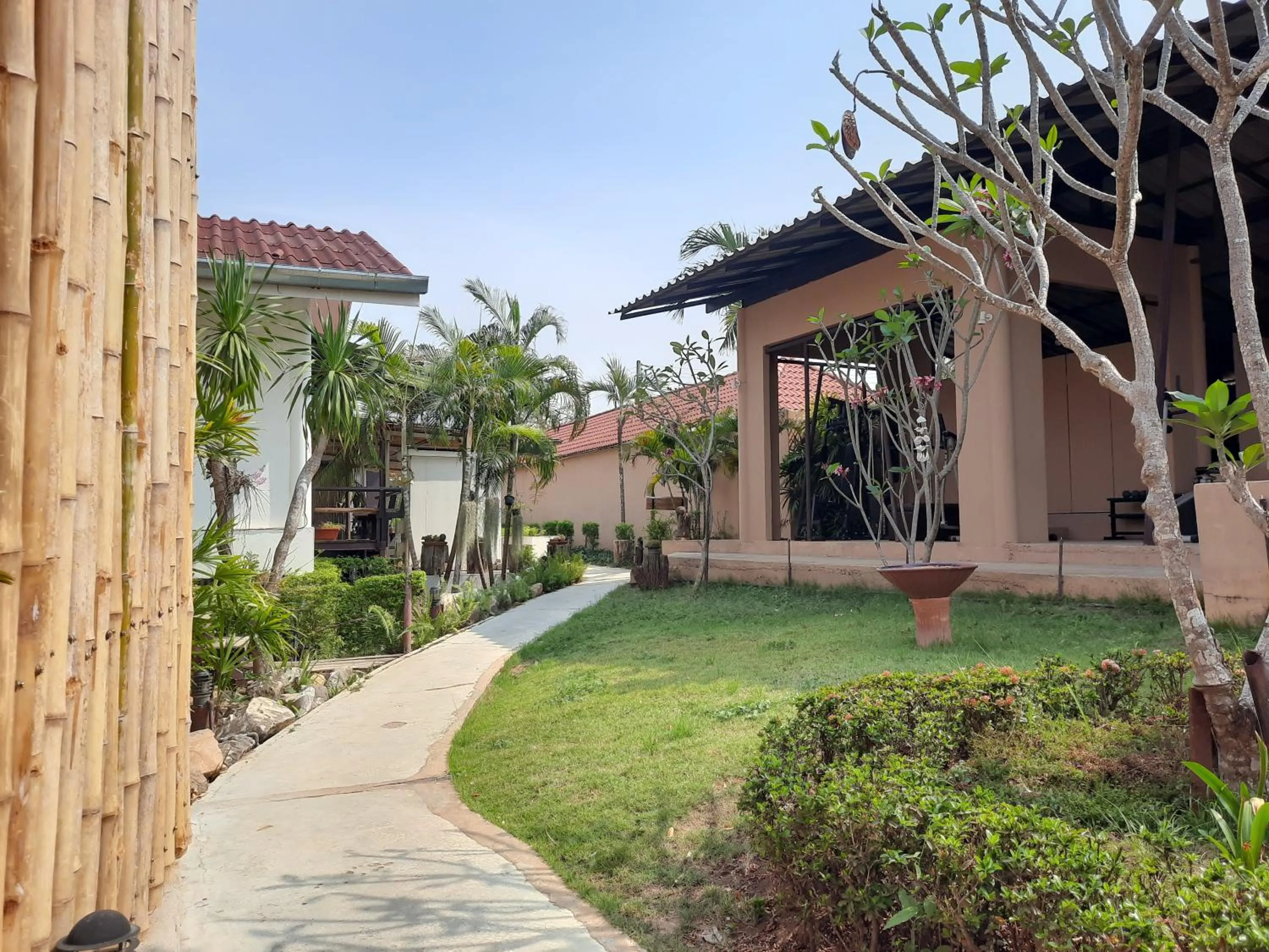 Chasorn Riverside Resort