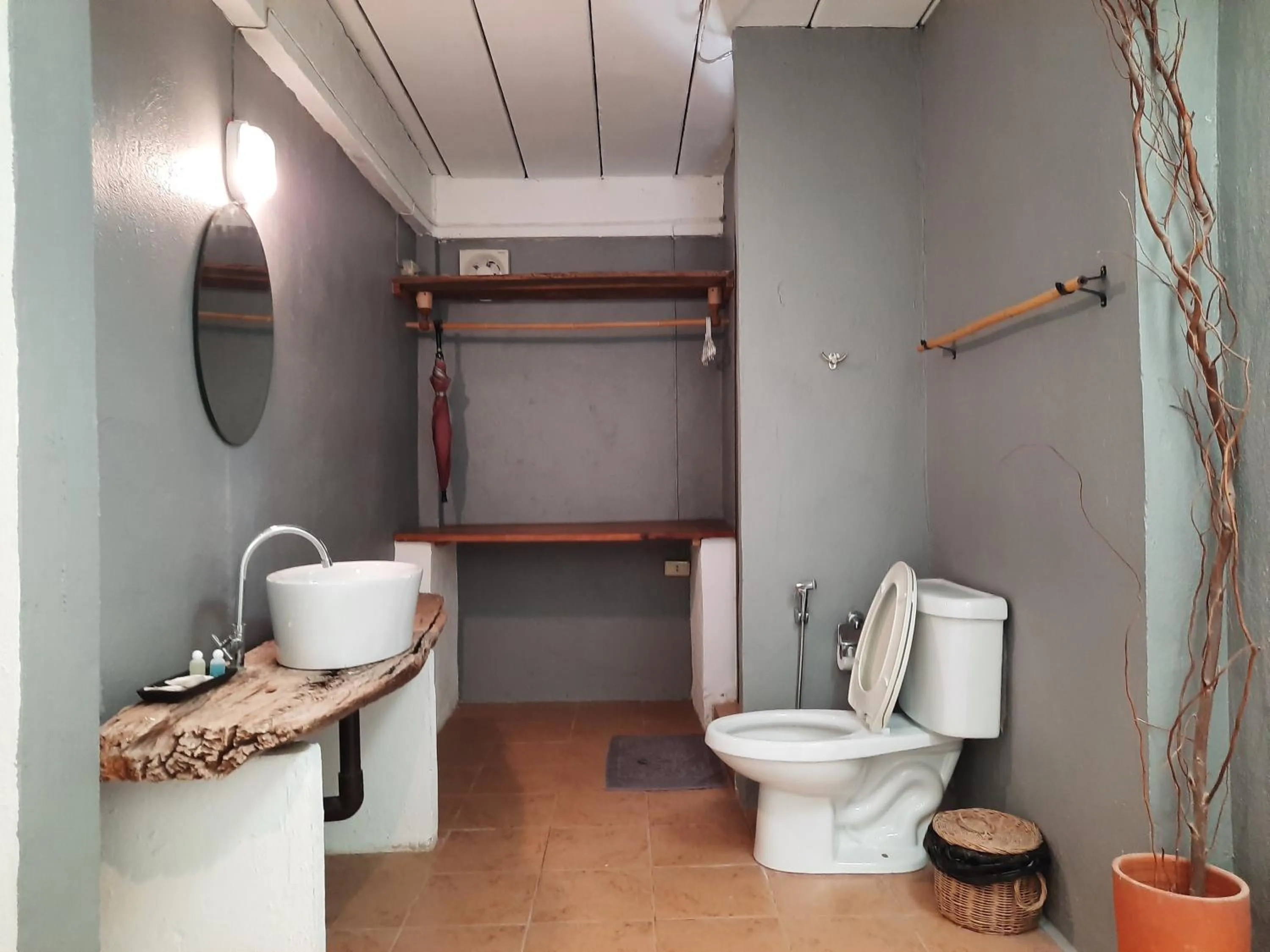 Chasorn Riverside Resort