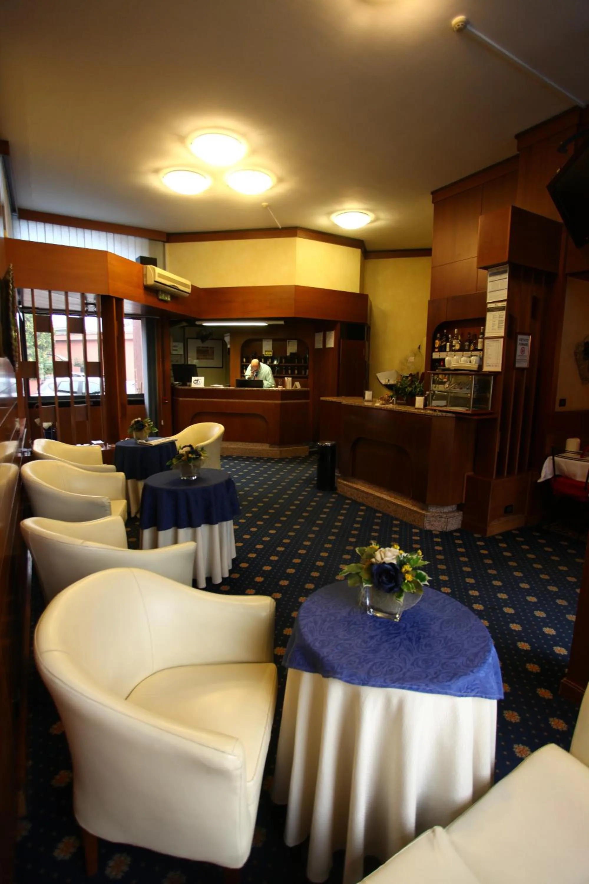 Lounge or bar in Hotel Lincoln