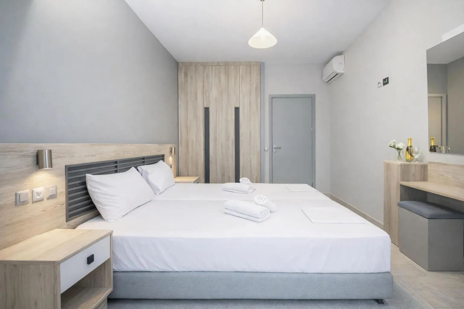 Bed in Maritina Apartments