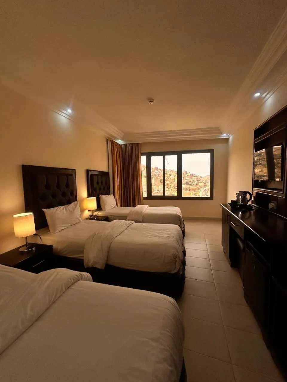 Photo of the whole room, Bed in Sharah Mountains Hotel