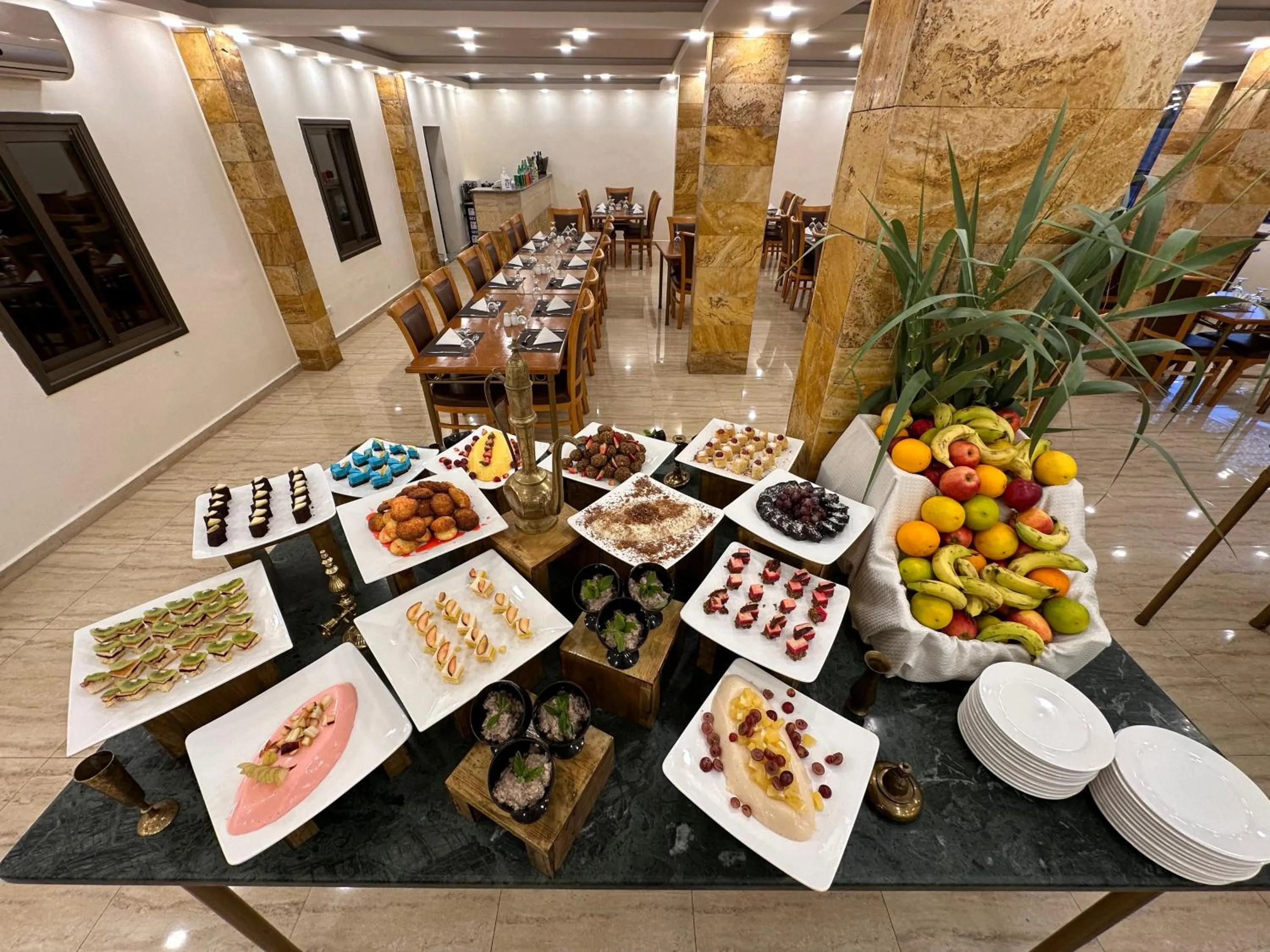 Food and drinks in Sharah Mountains Hotel