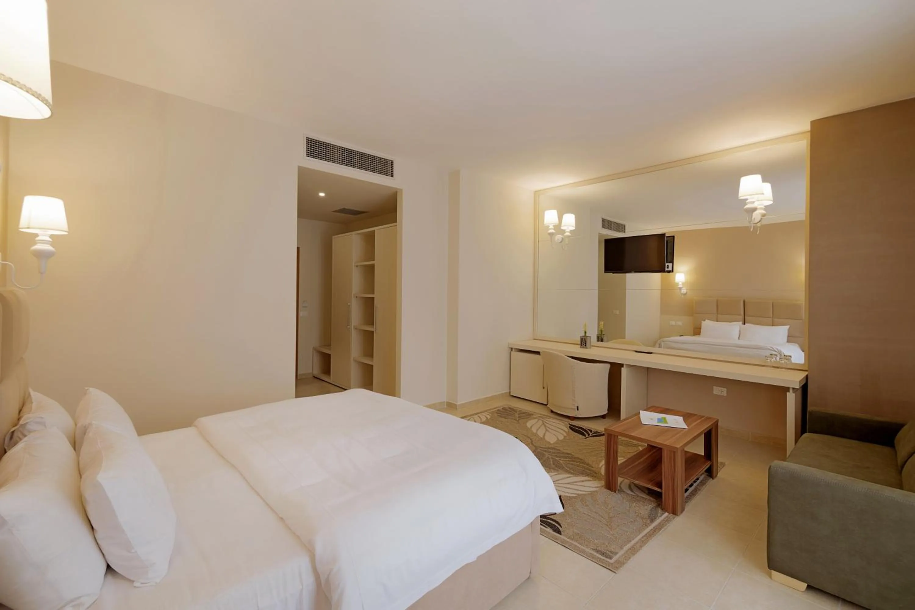 Bed in Horizont Hotel