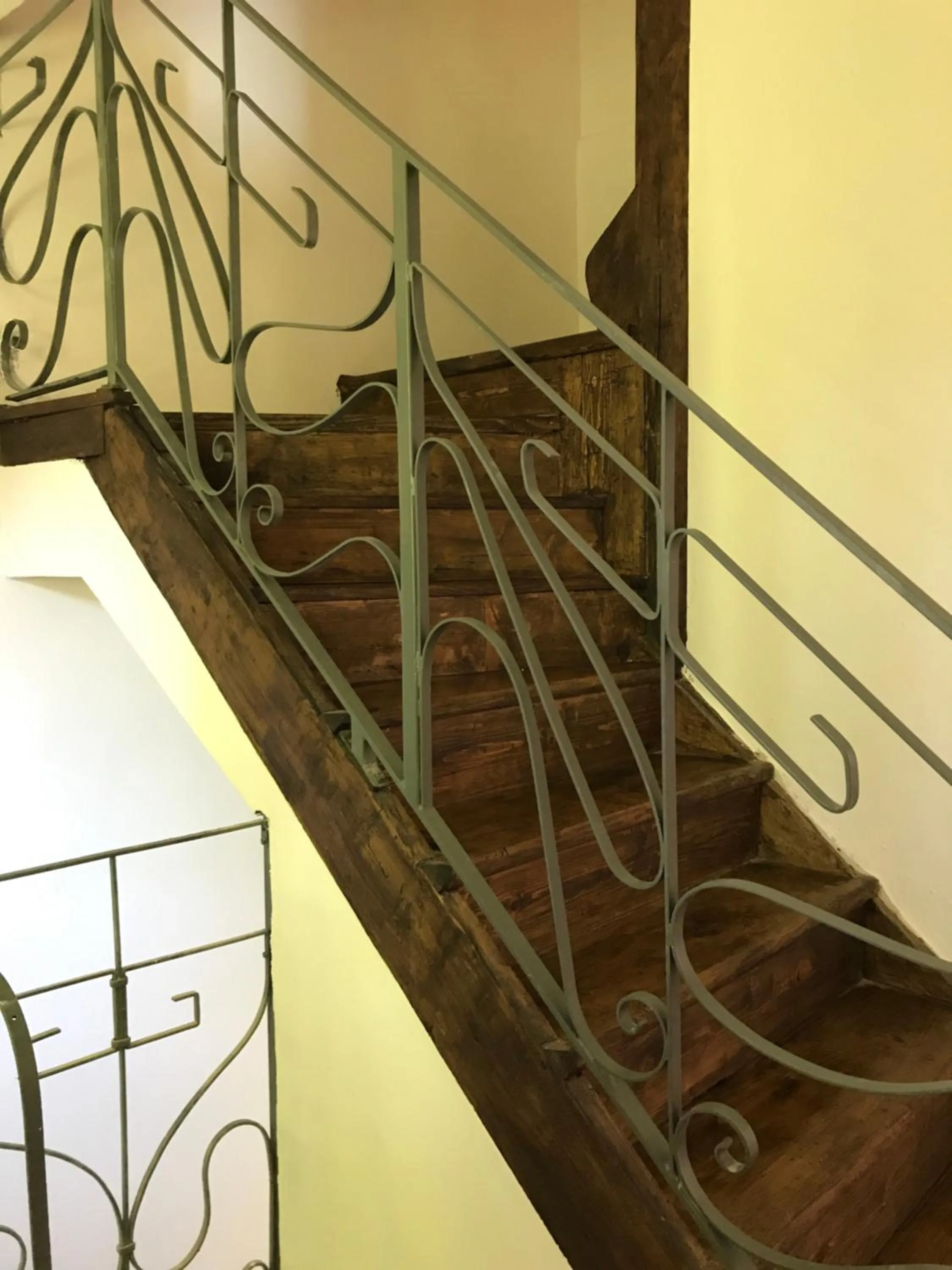 Decorative detail in Corte di Pellio