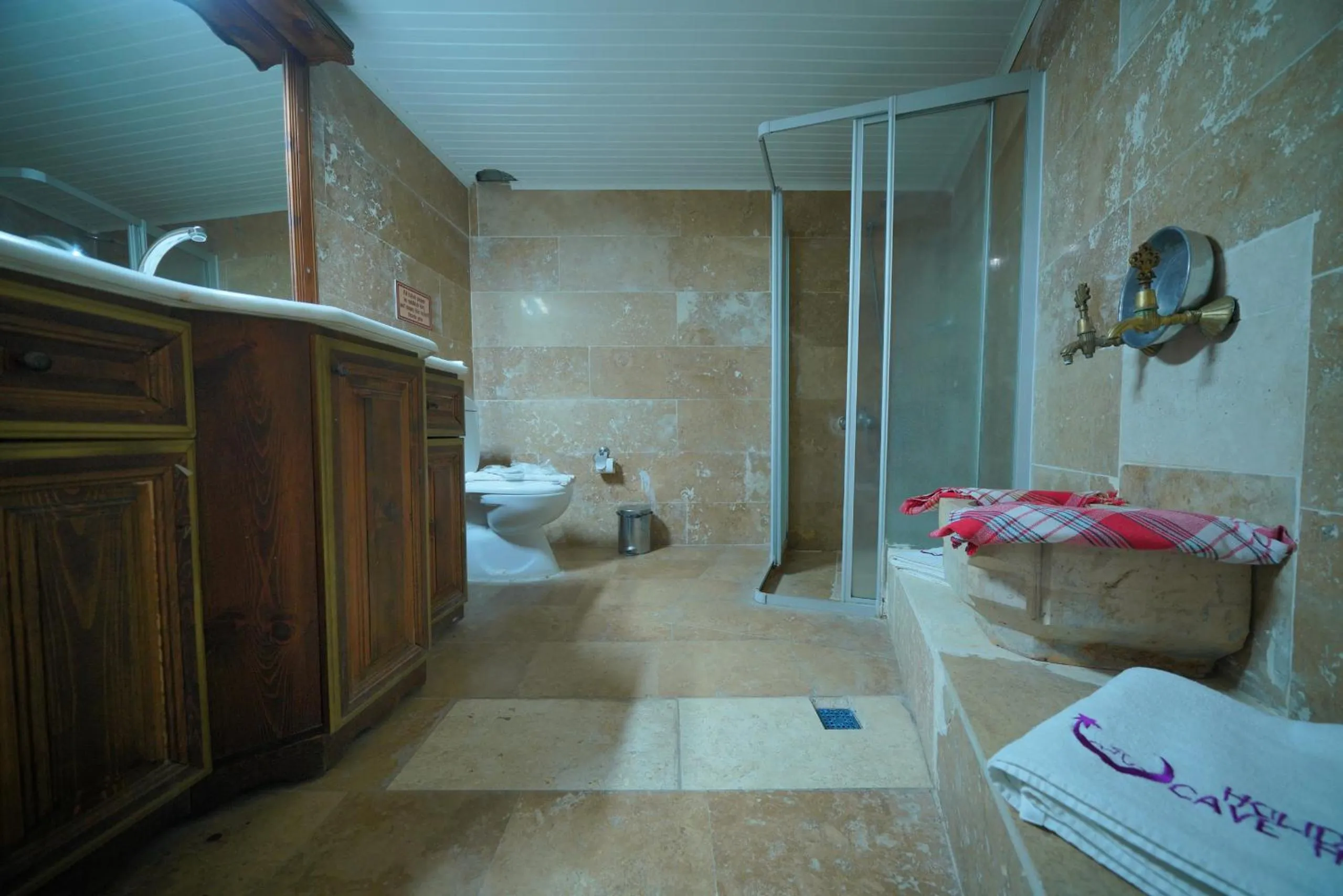 Bathroom in Holiday Cave Hotel