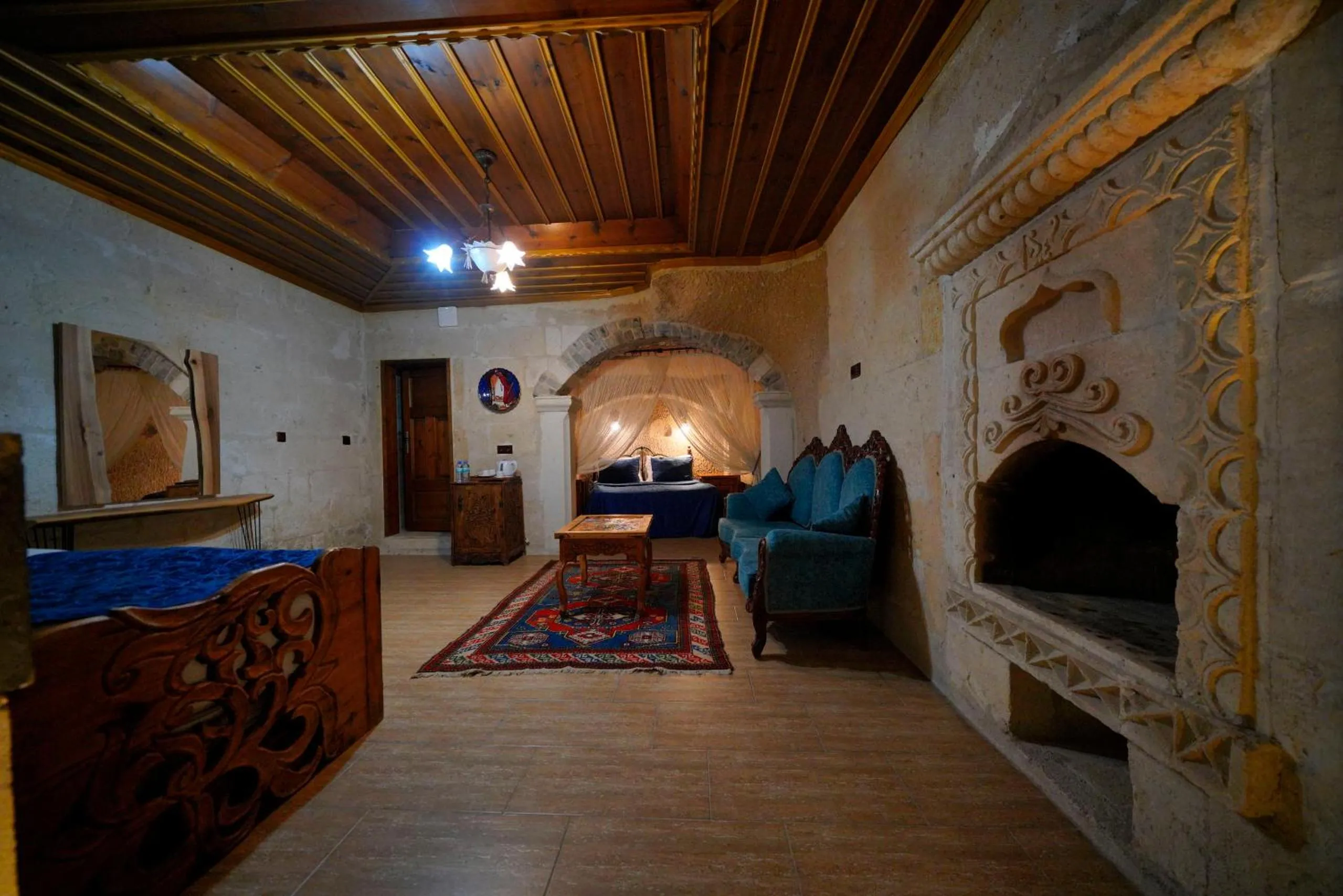 Photo of the whole room in Holiday Cave Hotel