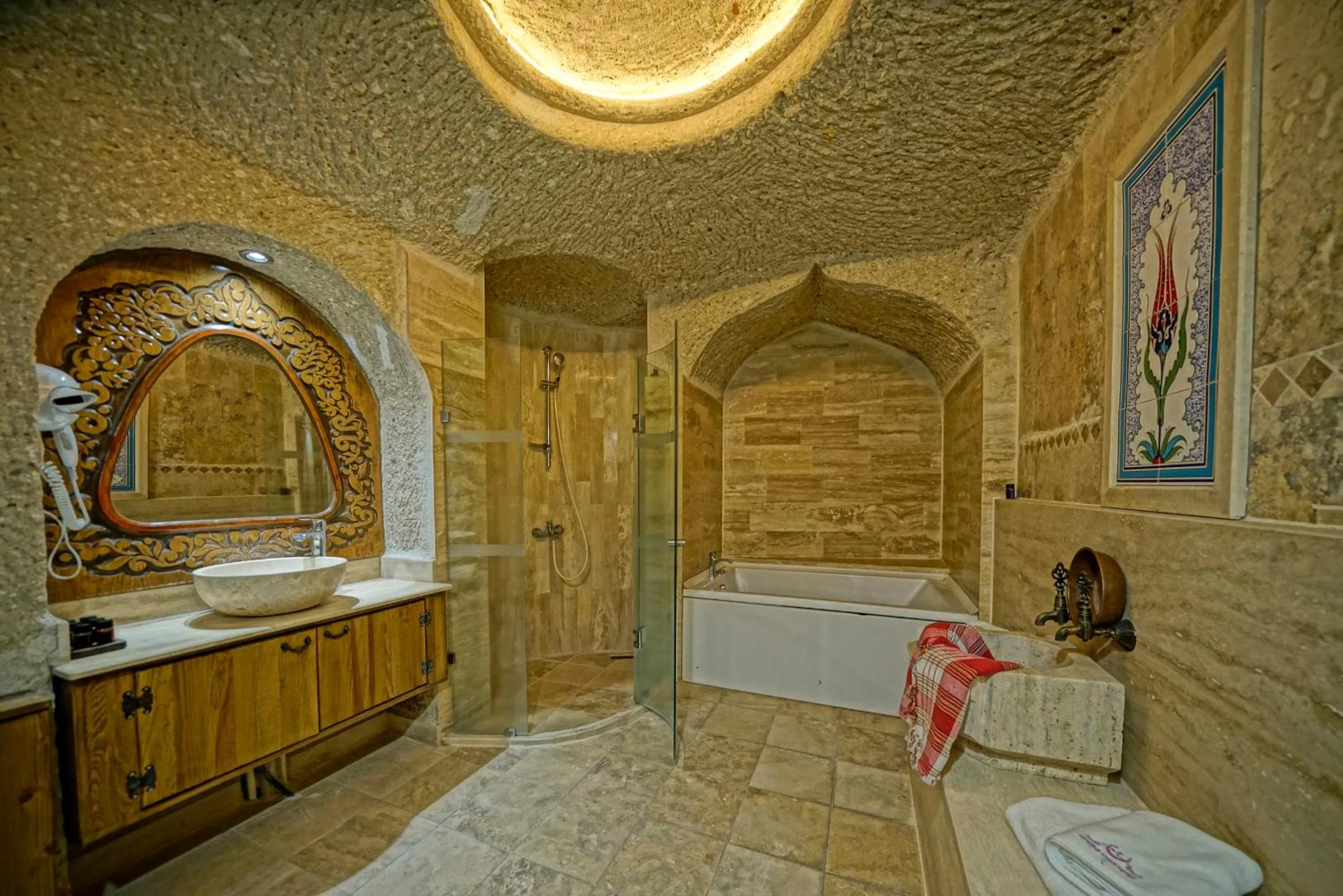 Bathroom in Holiday Cave Hotel