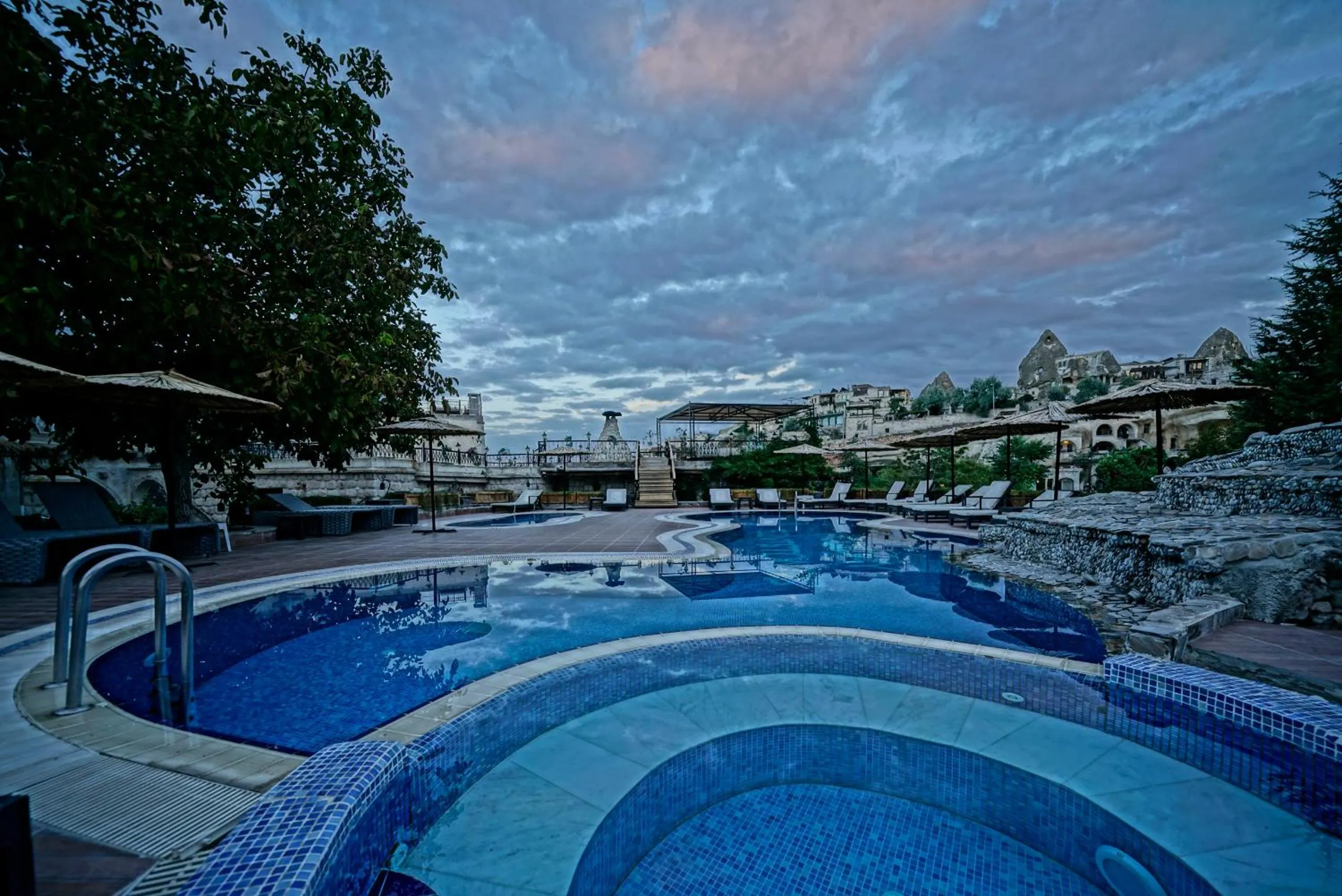 Natural landscape in Holiday Cave Hotel