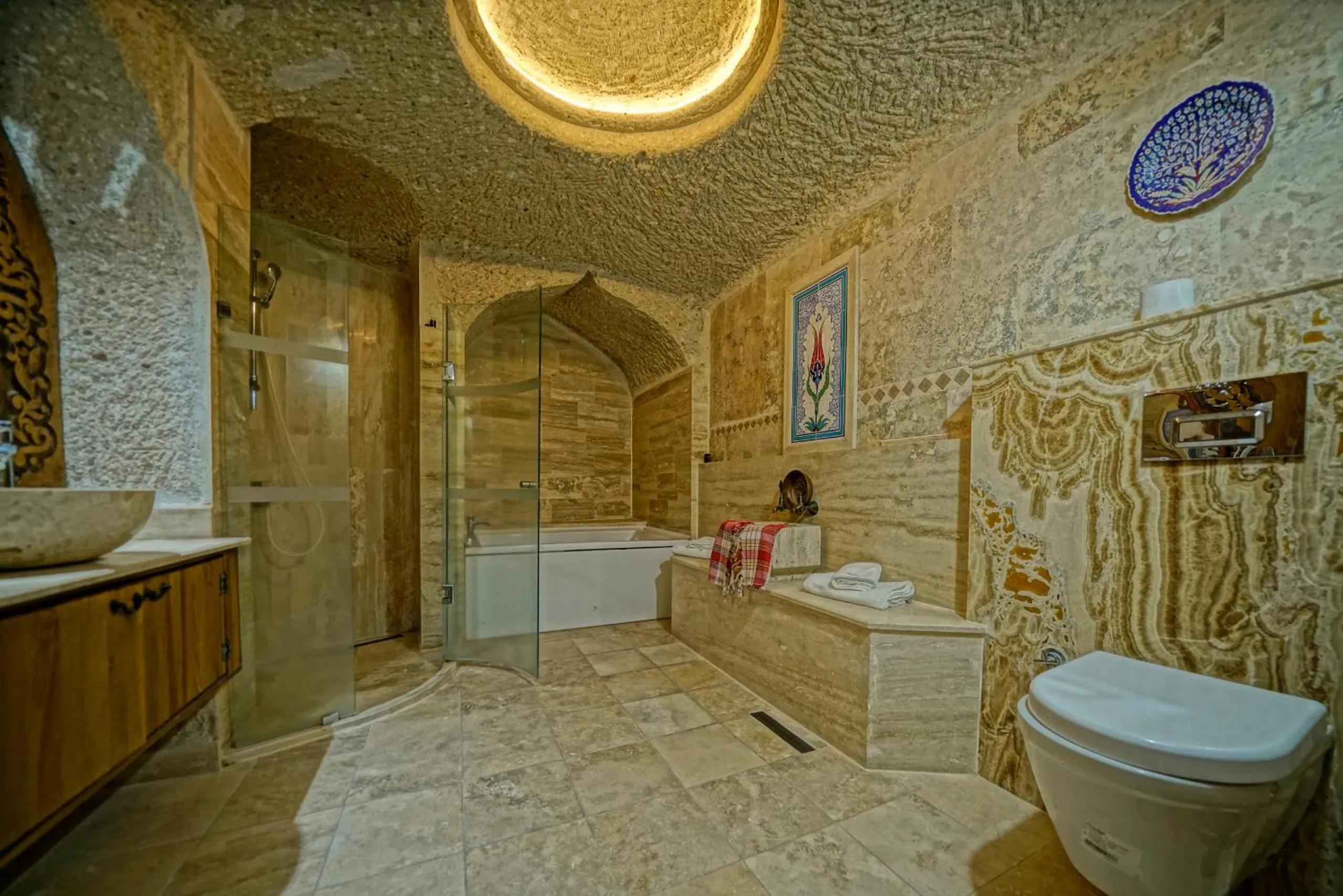 Bathroom in Holiday Cave Hotel