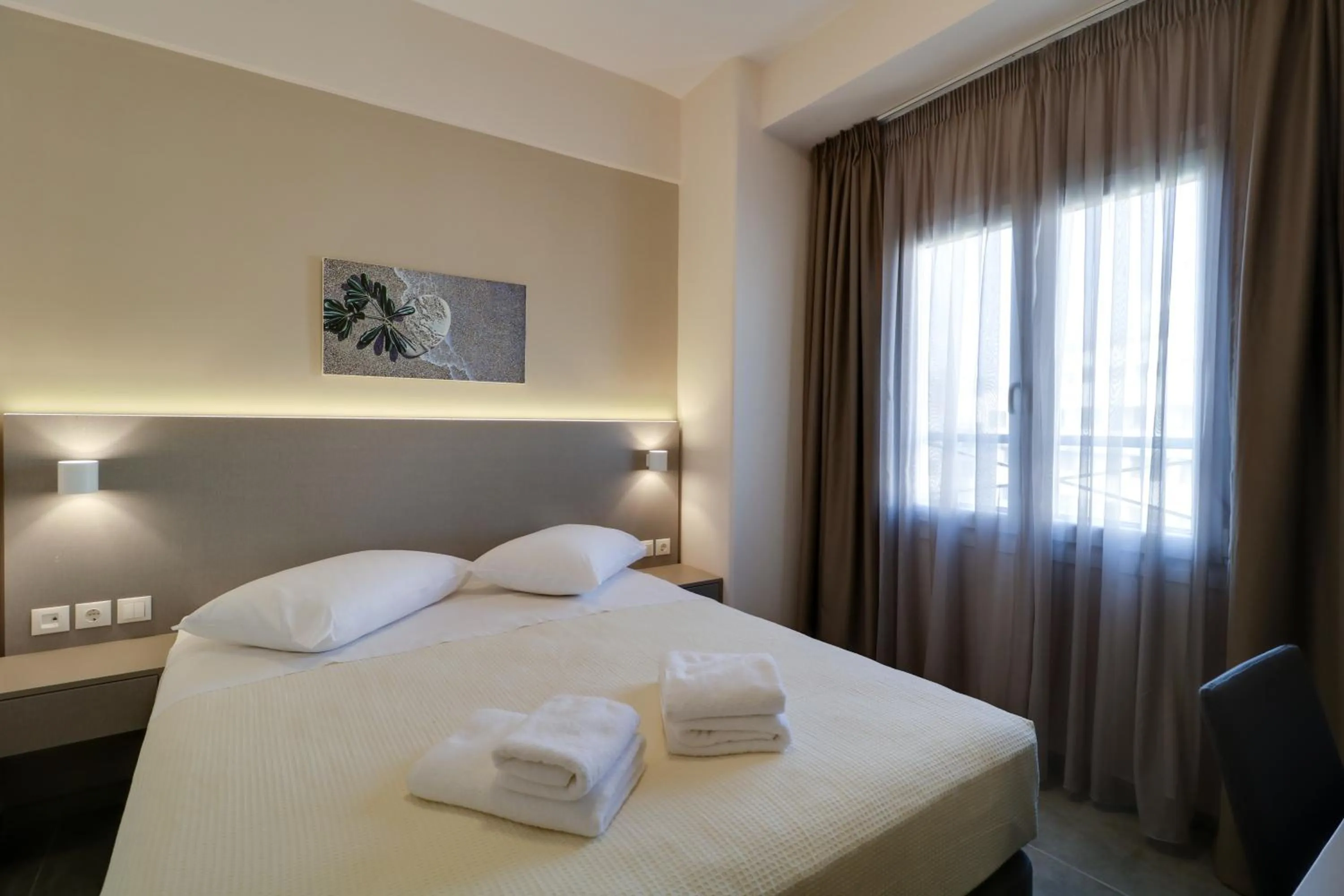 Bedroom, Bed in Athens Comfort