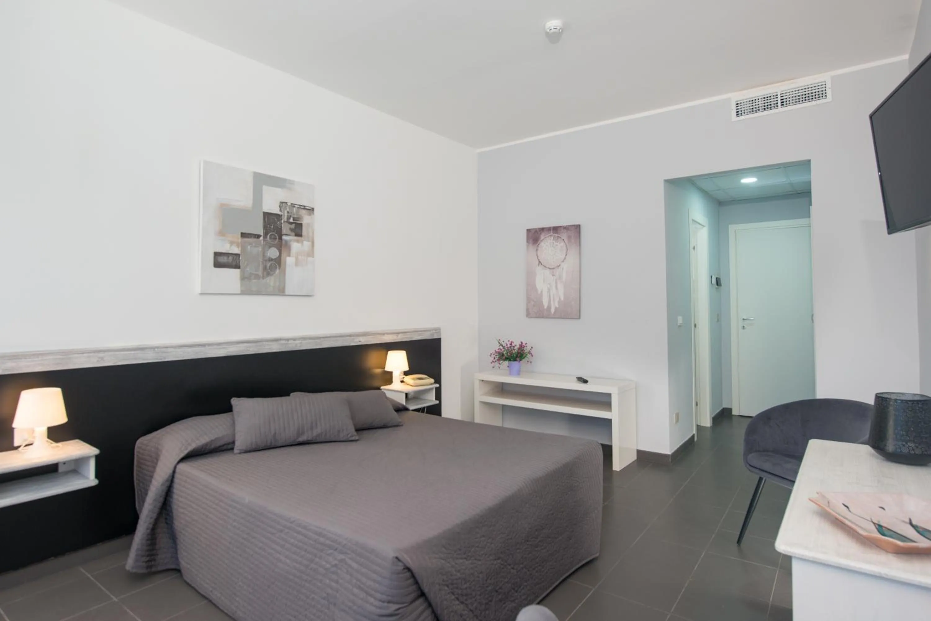 Bed in Hotel President Sea Palace