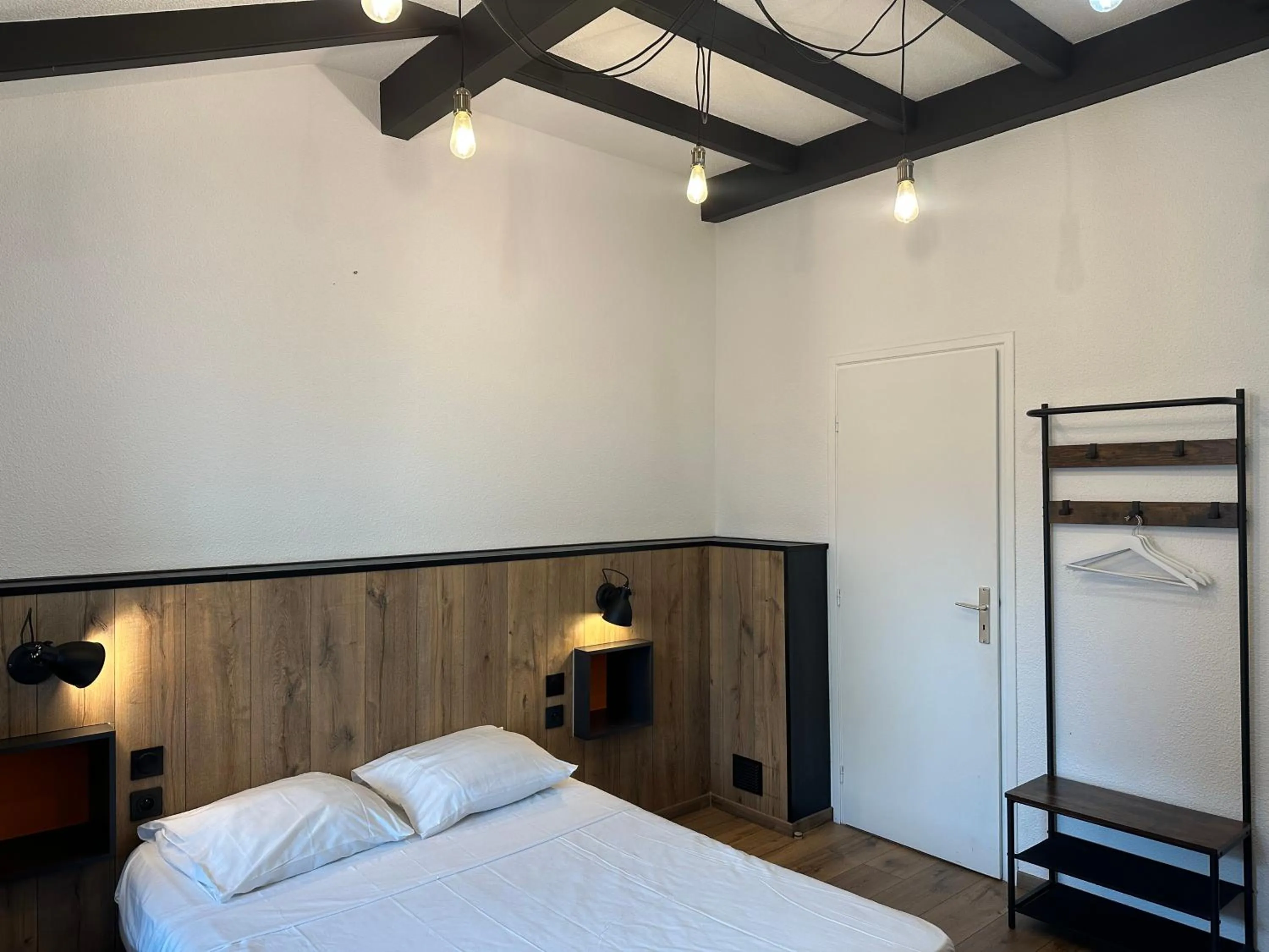 Bedroom, Bed in Studio/Hôtel Porte De France