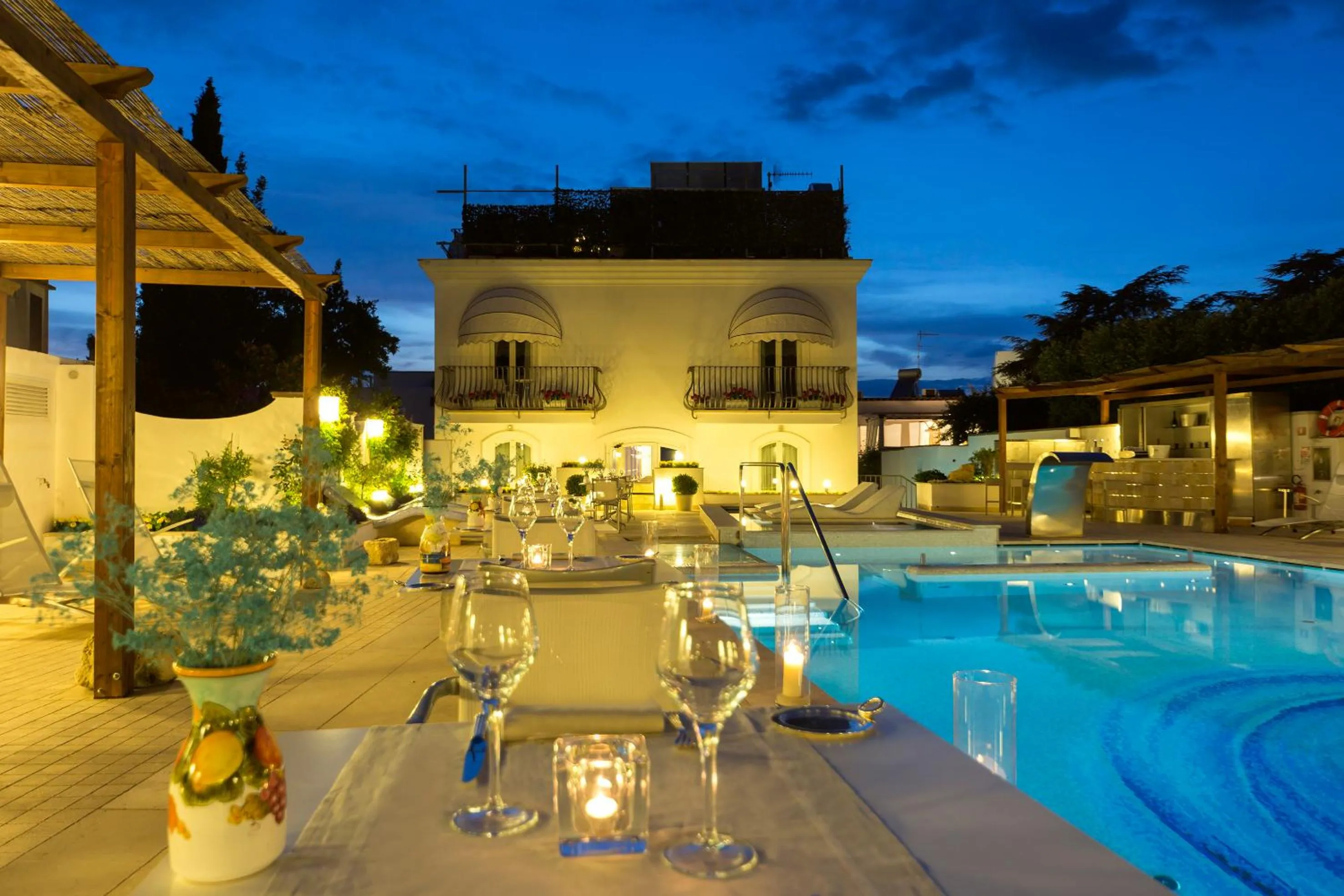 Food and drinks in Hotel Villa Blu Capri