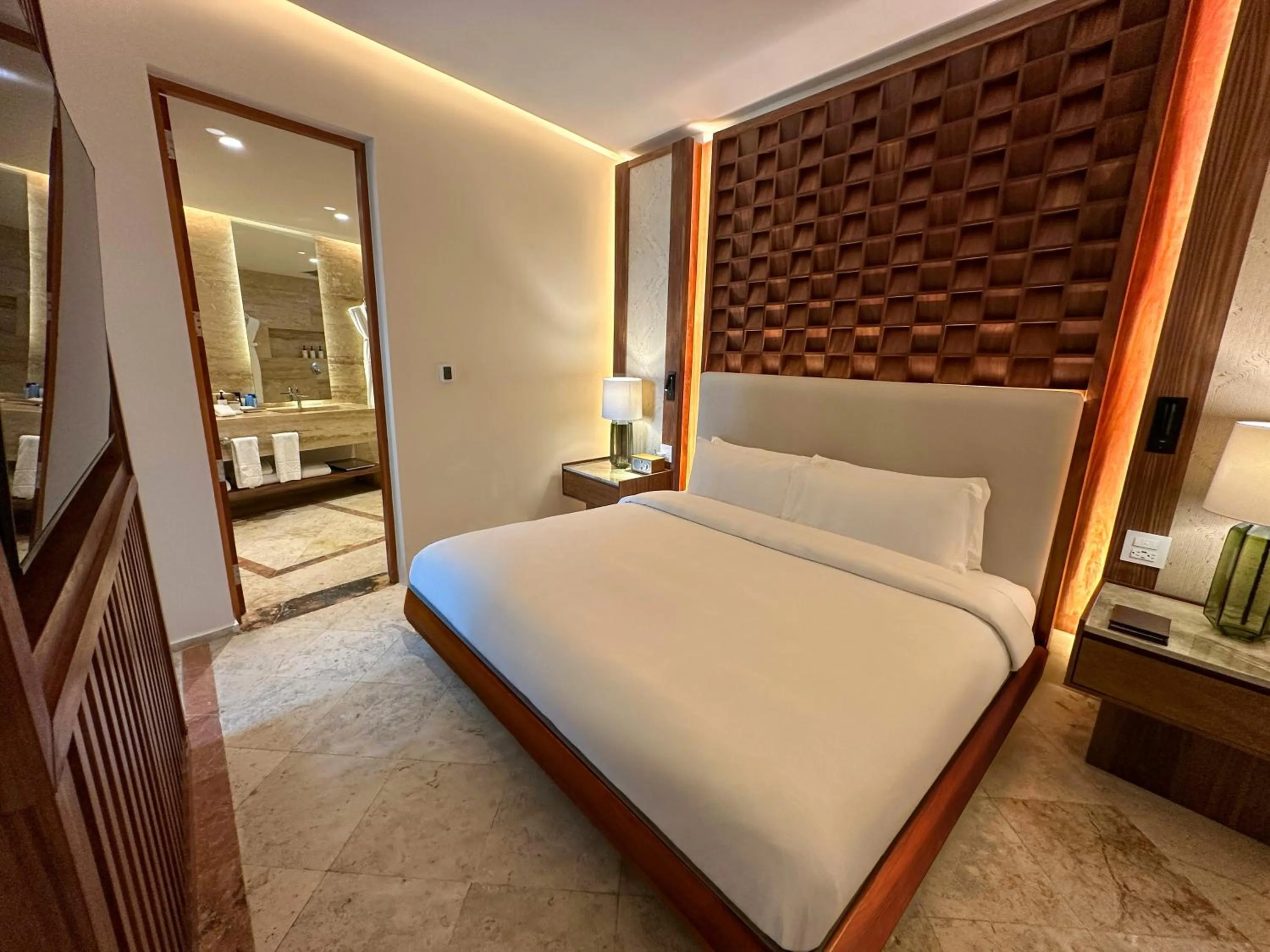Bed in Paraiso de la Bonita Adult All-Inclusive, Member of Royalton Reserve Collection