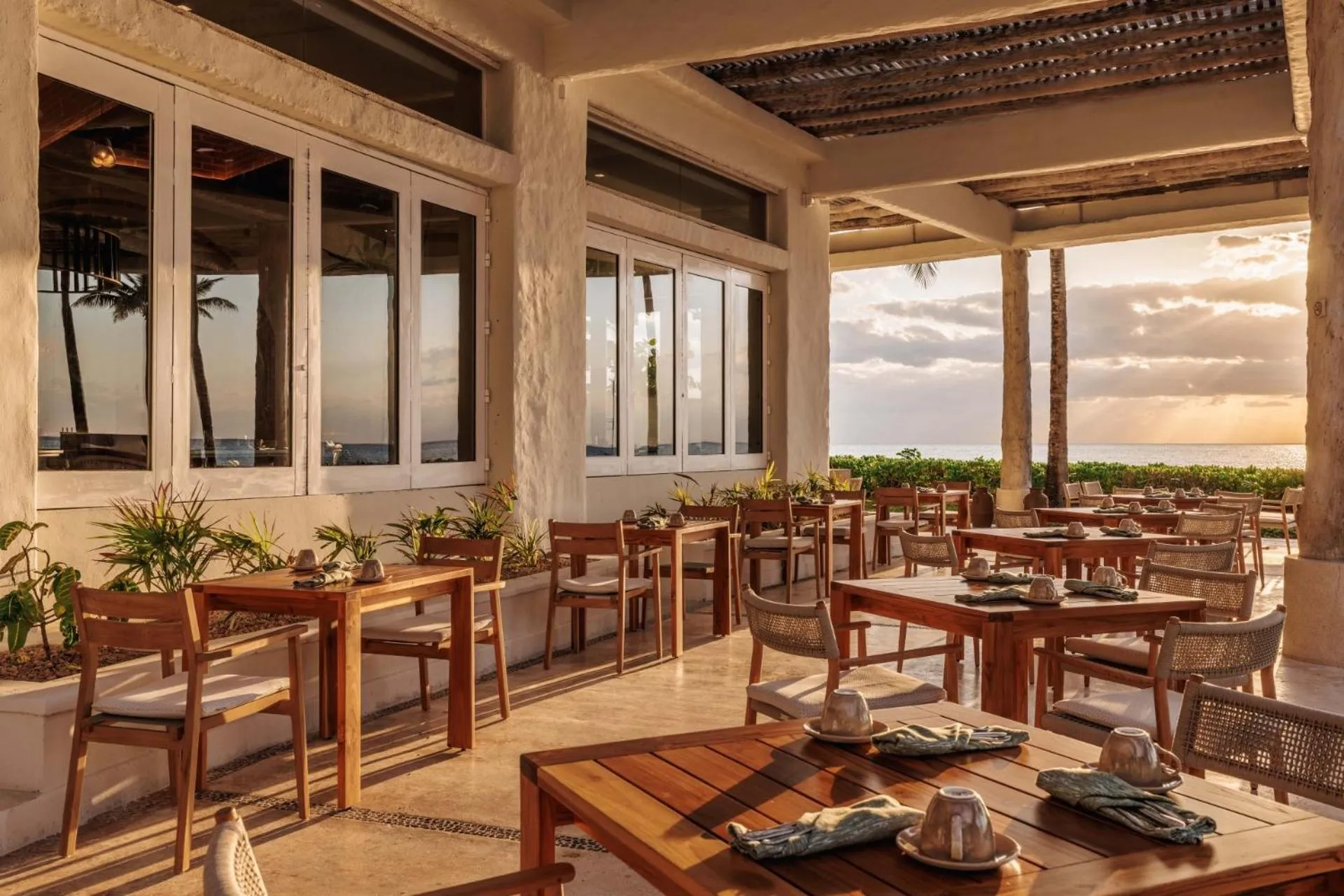 Restaurant/places to eat in Paraiso de la Bonita Adult All-Inclusive, Member of Royalton Reserve Collection