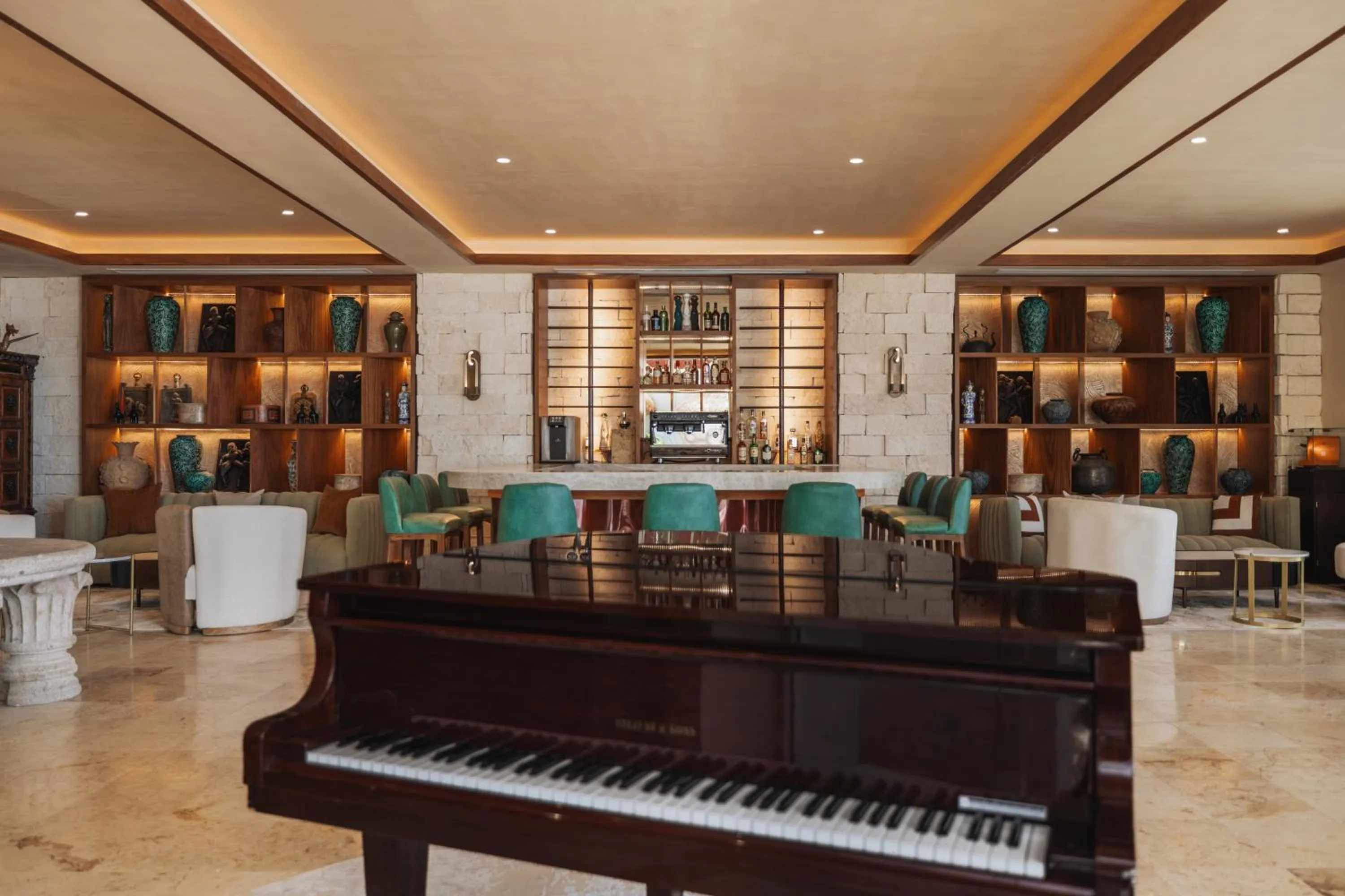 Lounge or bar in Paraiso de la Bonita Adult All-Inclusive, Member of Royalton Reserve Collection