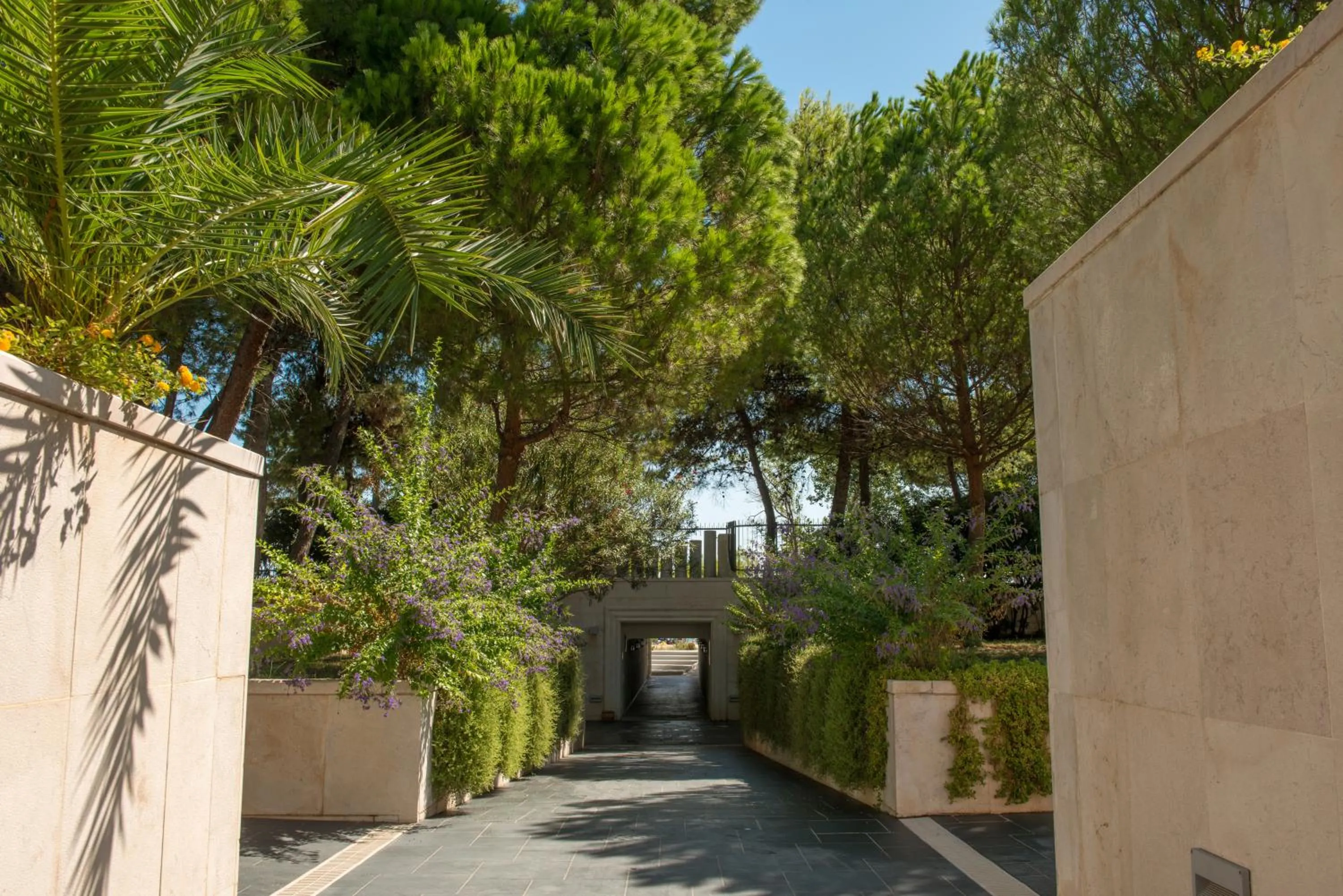 Property building in Pizzomunno Vieste Palace Hotel
