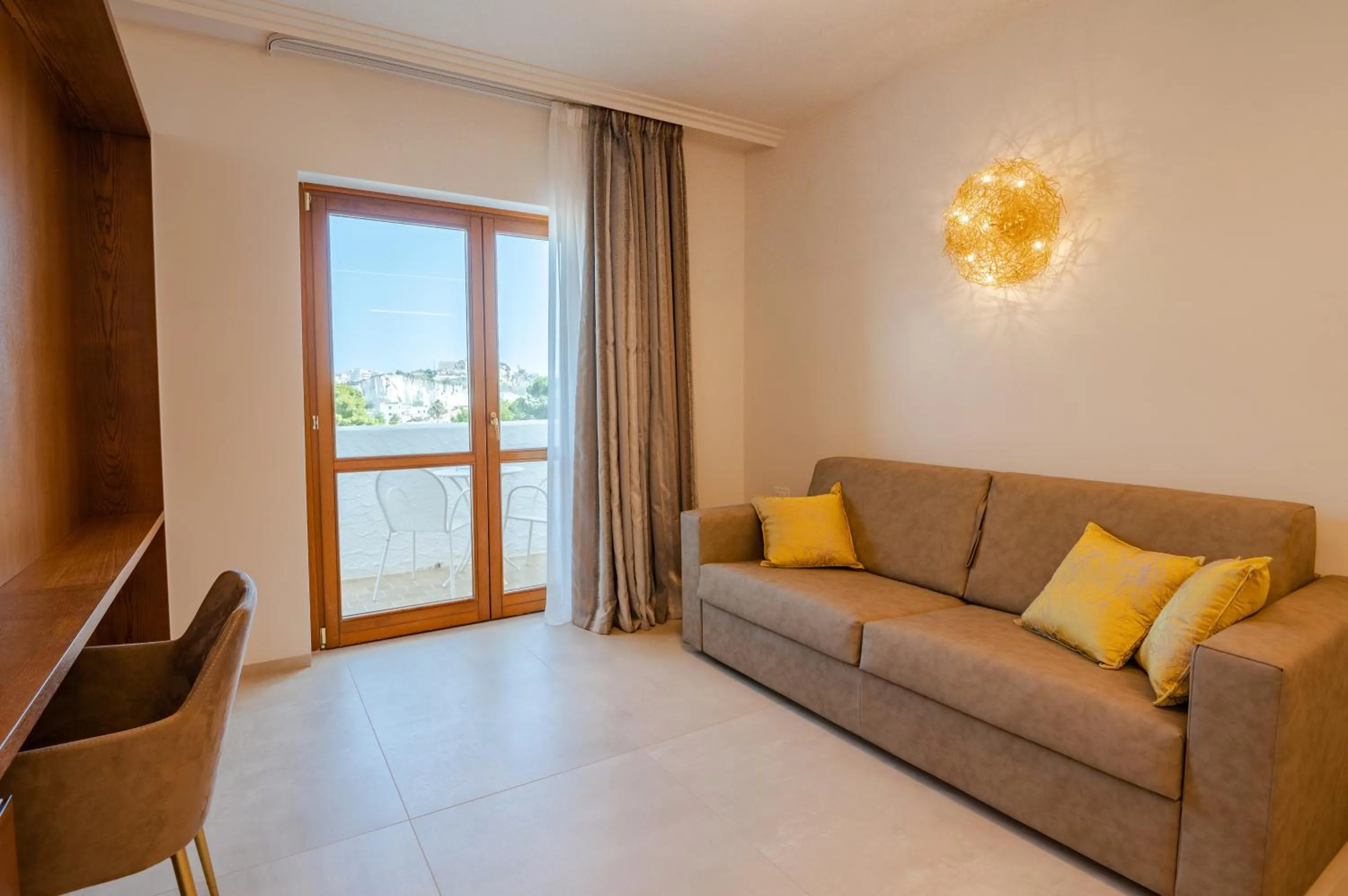 Seating area in Pizzomunno Vieste Palace Hotel