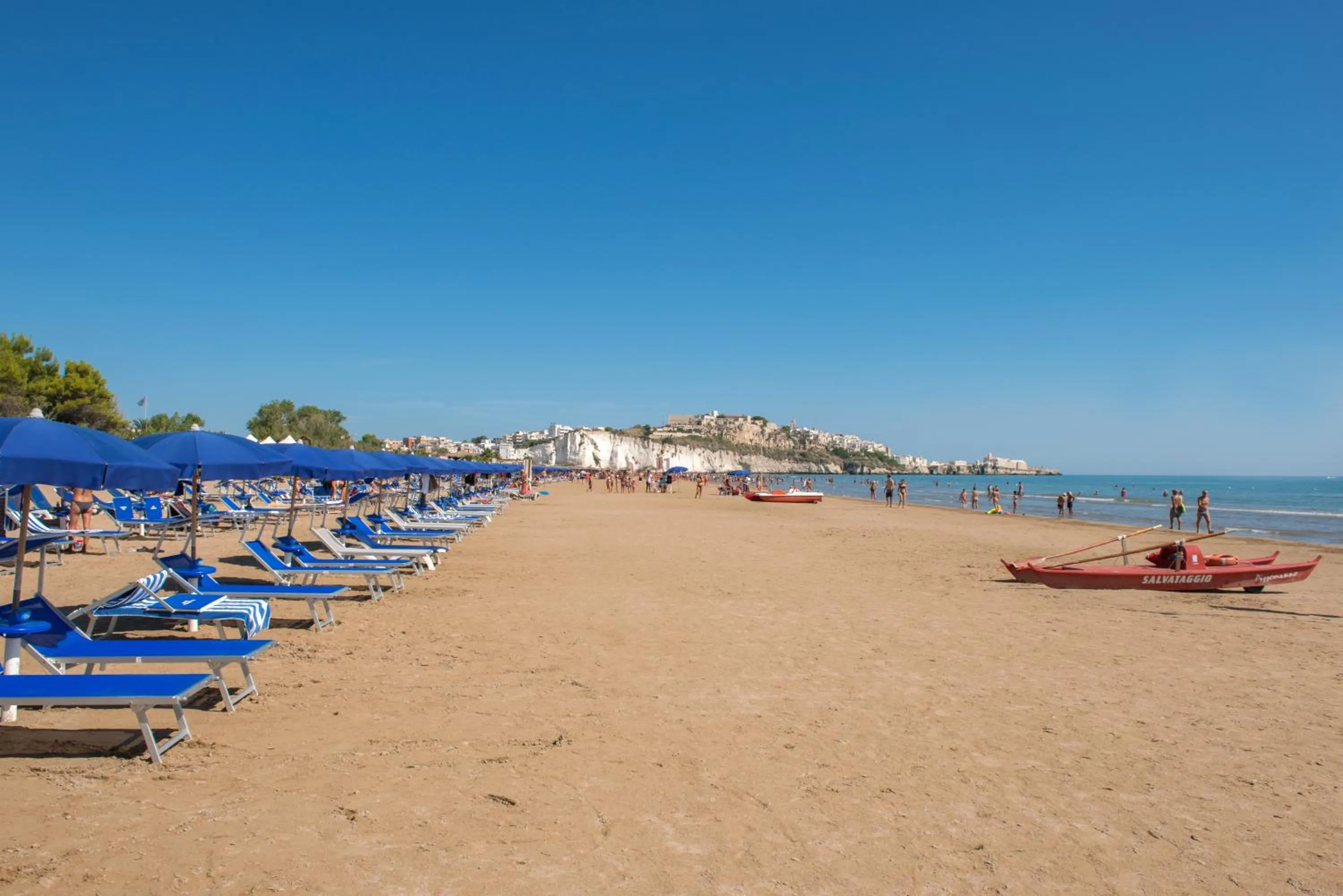 Beach in Pizzomunno Vieste Palace Hotel