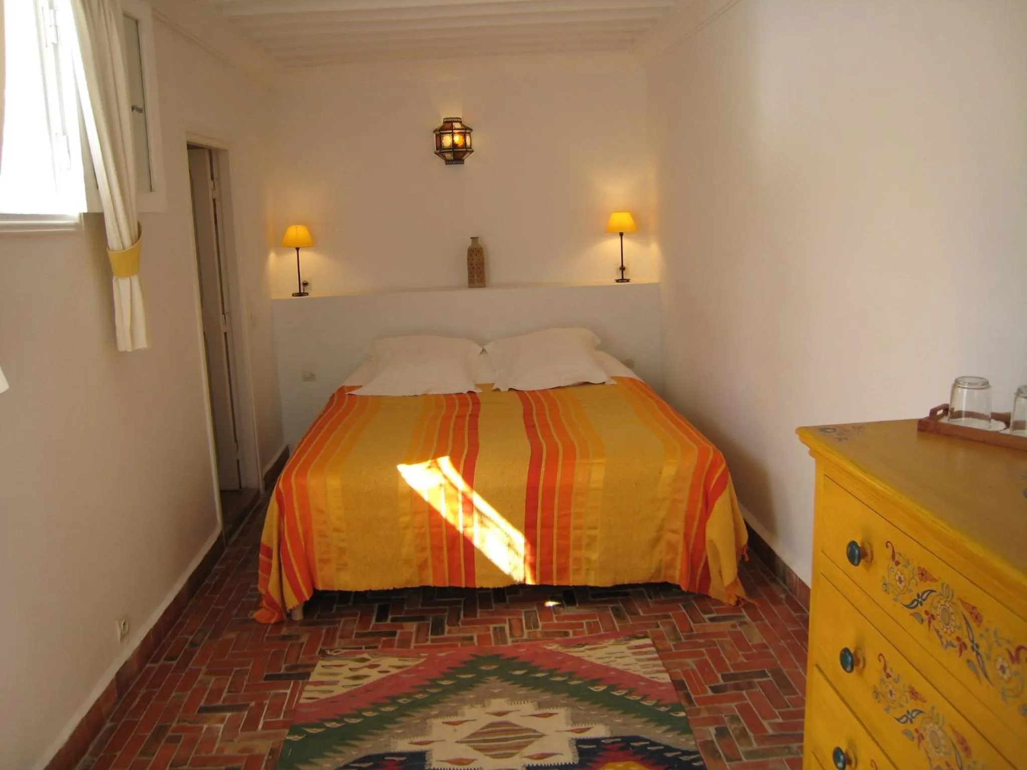 Photo of the whole room, Bed in Dar Ness