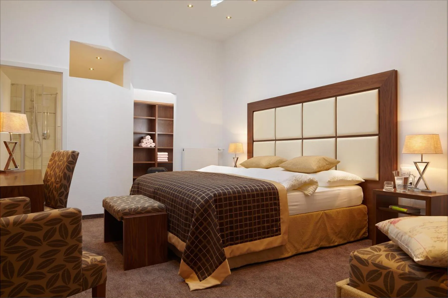 Photo of the whole room, Bed in Hotel zur Post