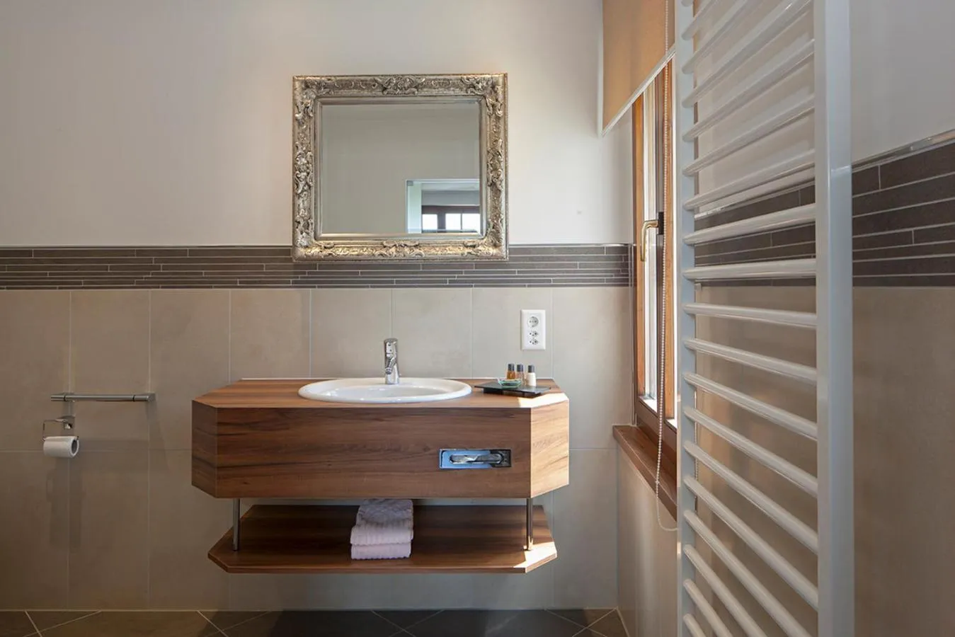 Bathroom in Hotel zur Post