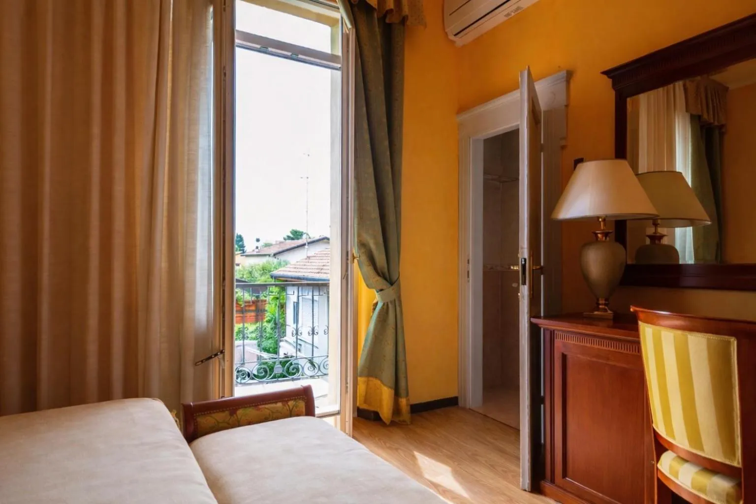Bedroom, Bed in Hotel Maderno by Double Hospitality