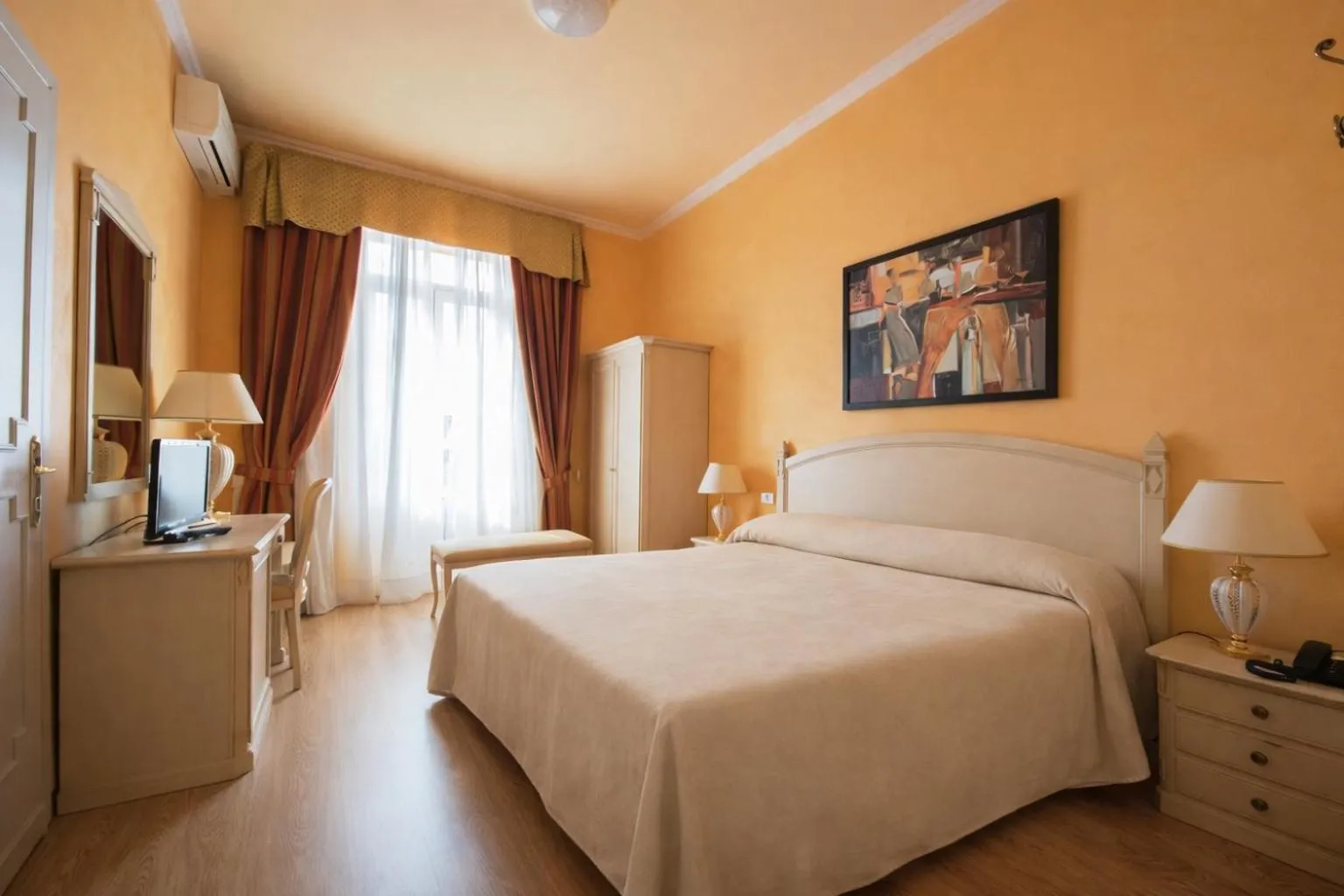 Bedroom, Bed in Hotel Maderno by Double Hospitality