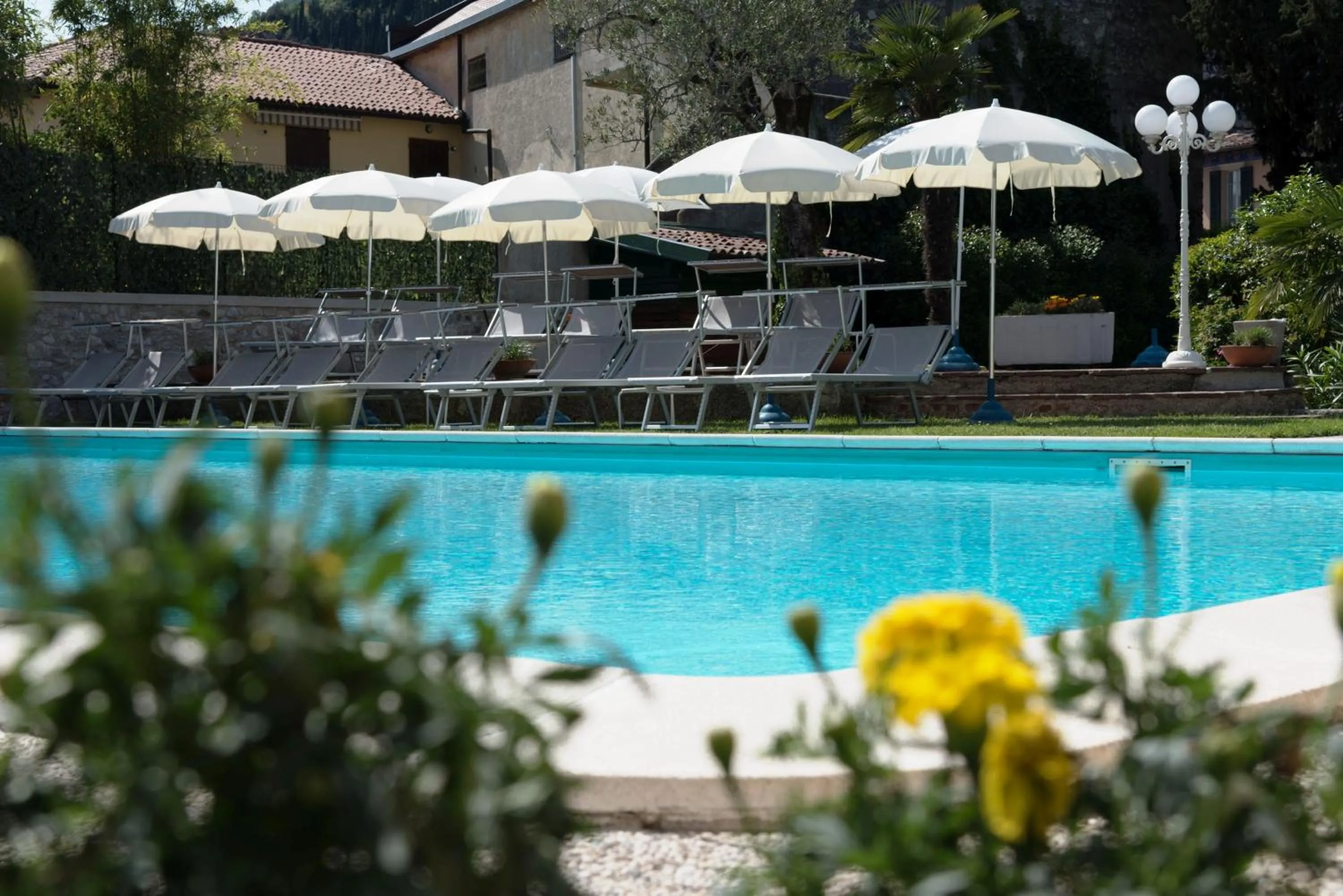 Swimming pool in Hotel Maderno