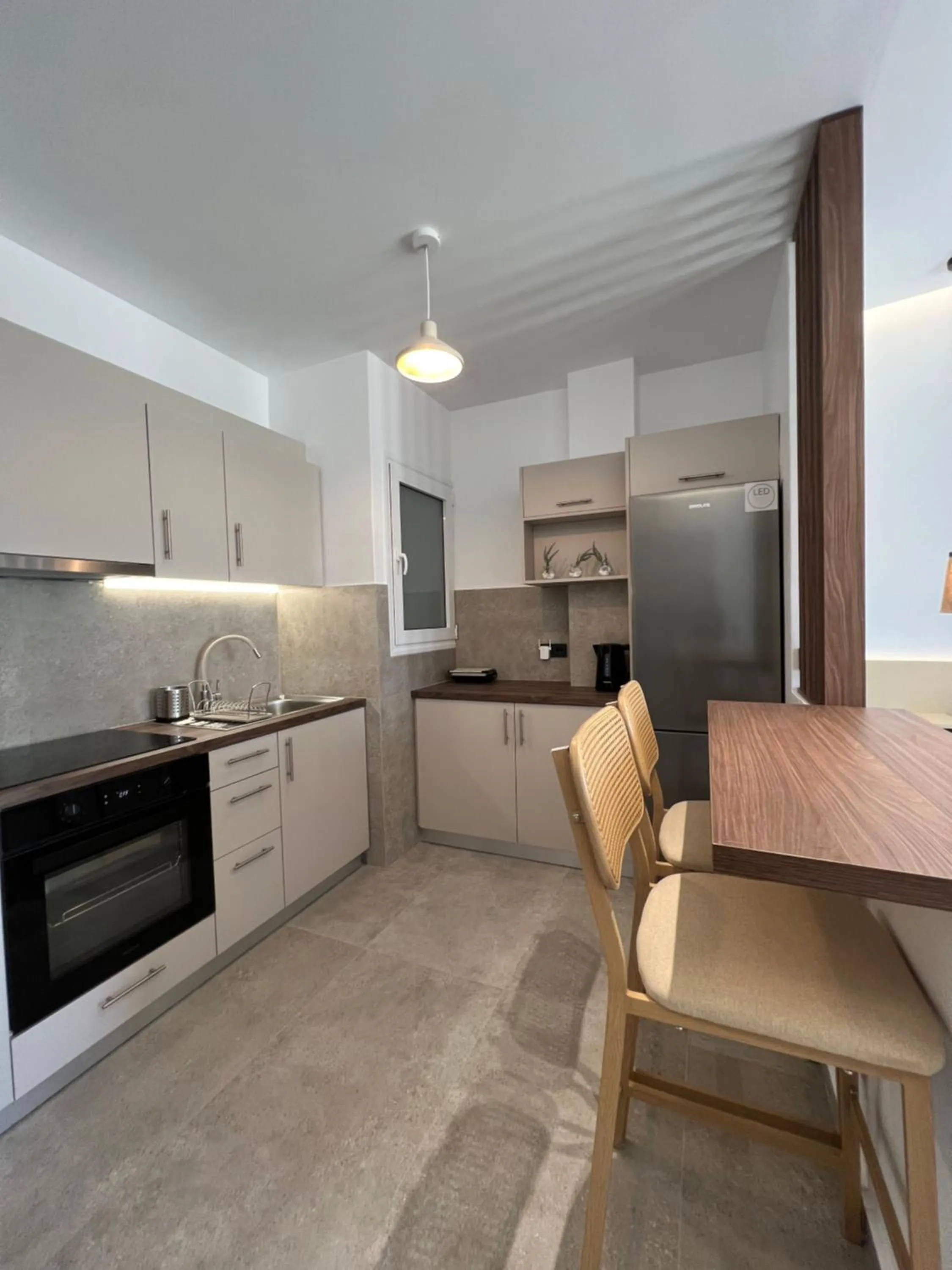 kitchen in Penthouse & apartments by the Sea airport Airstay