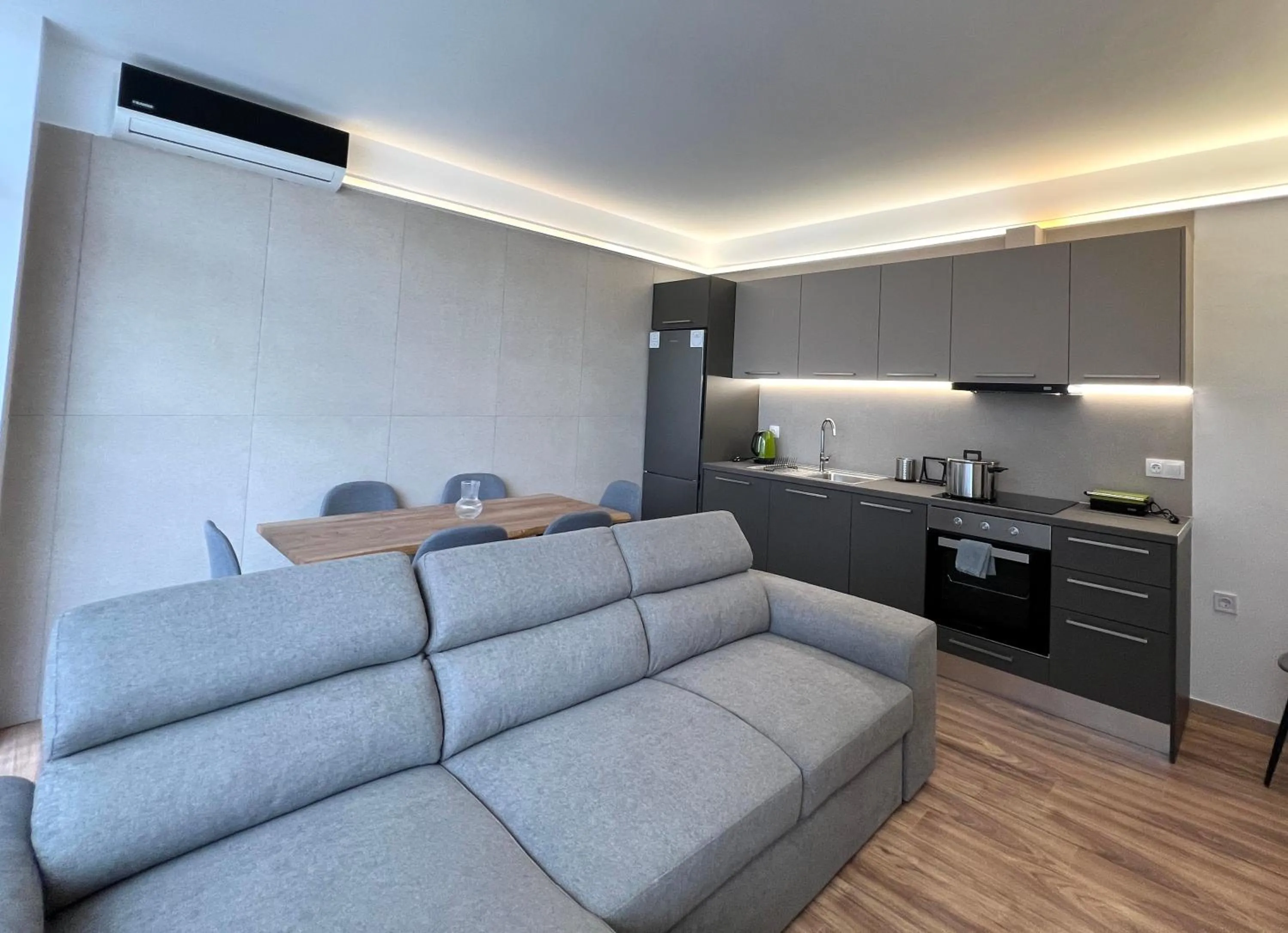 Living room in Penthouse & apartments by the Sea airport Airstay