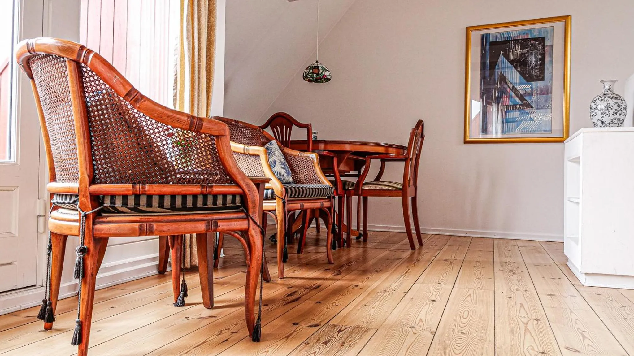 Dining area in Hotel Ærø