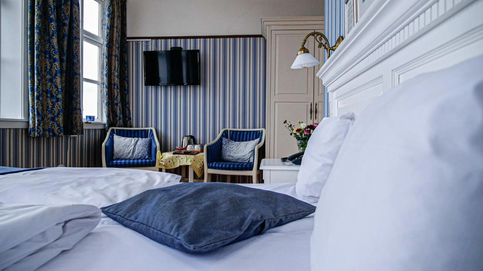 Bedroom, Bed in Hotel Ærø