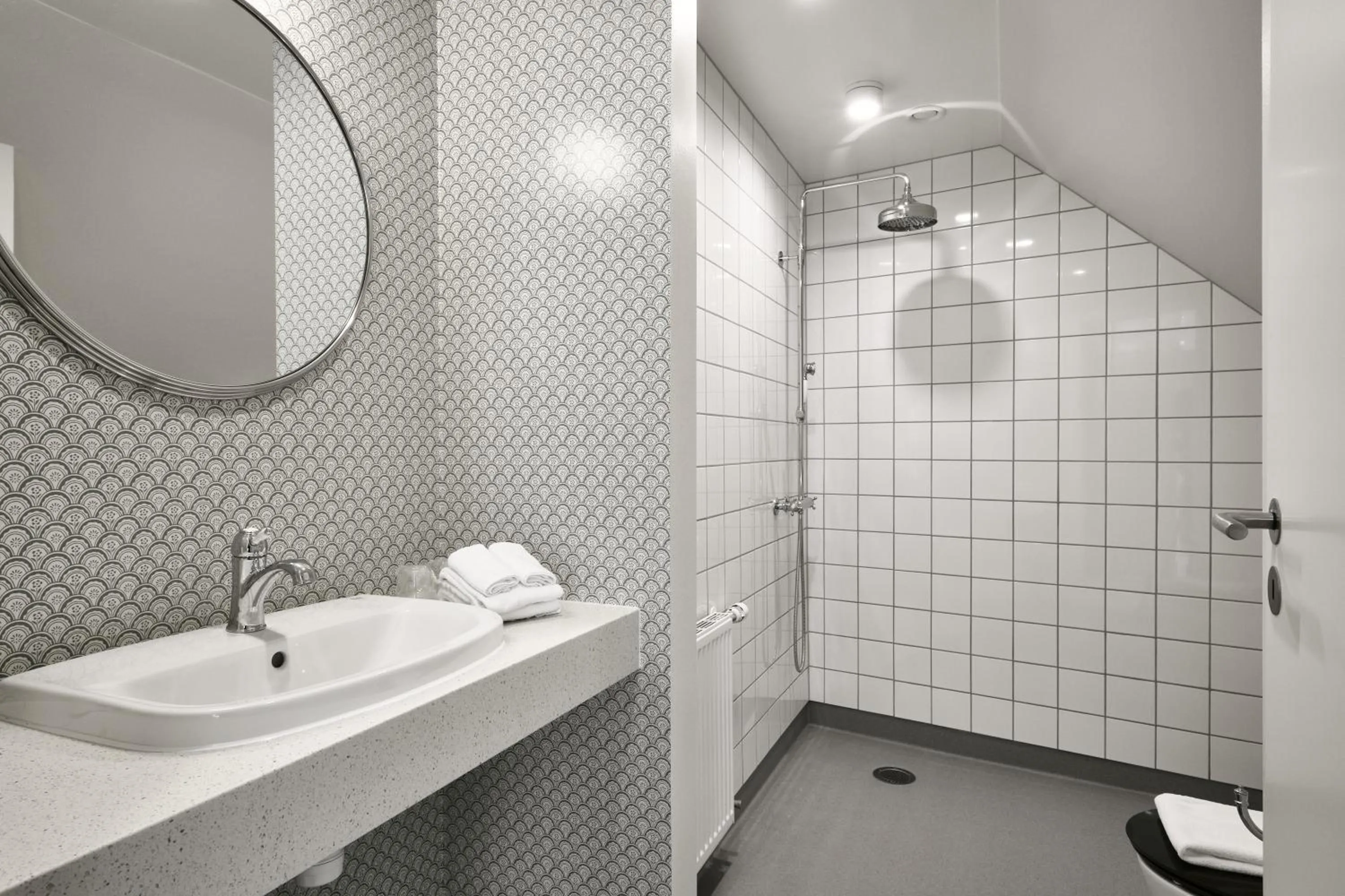 Bathroom in Hotel Ærø