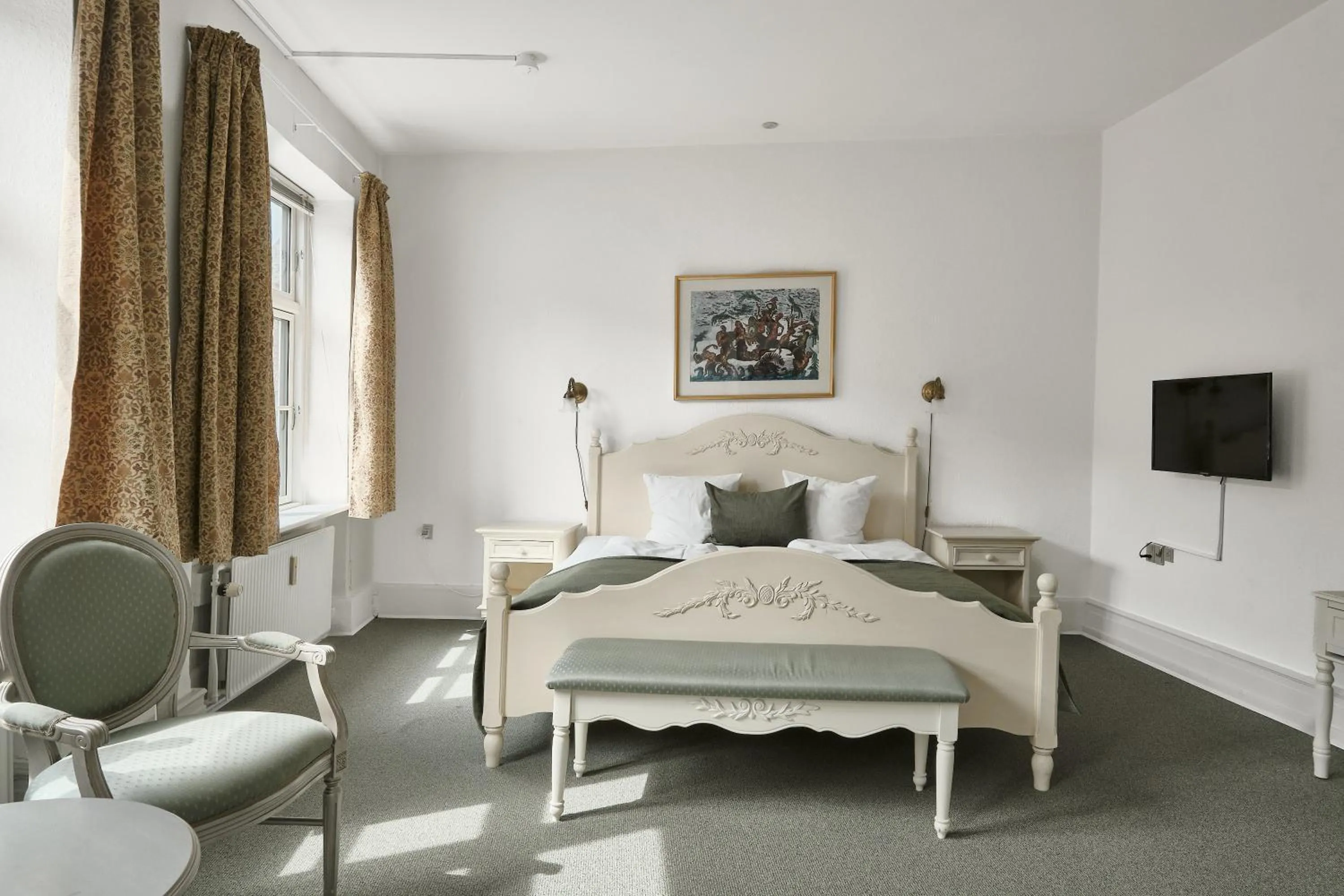 Bedroom, Bed in Hotel Ærø