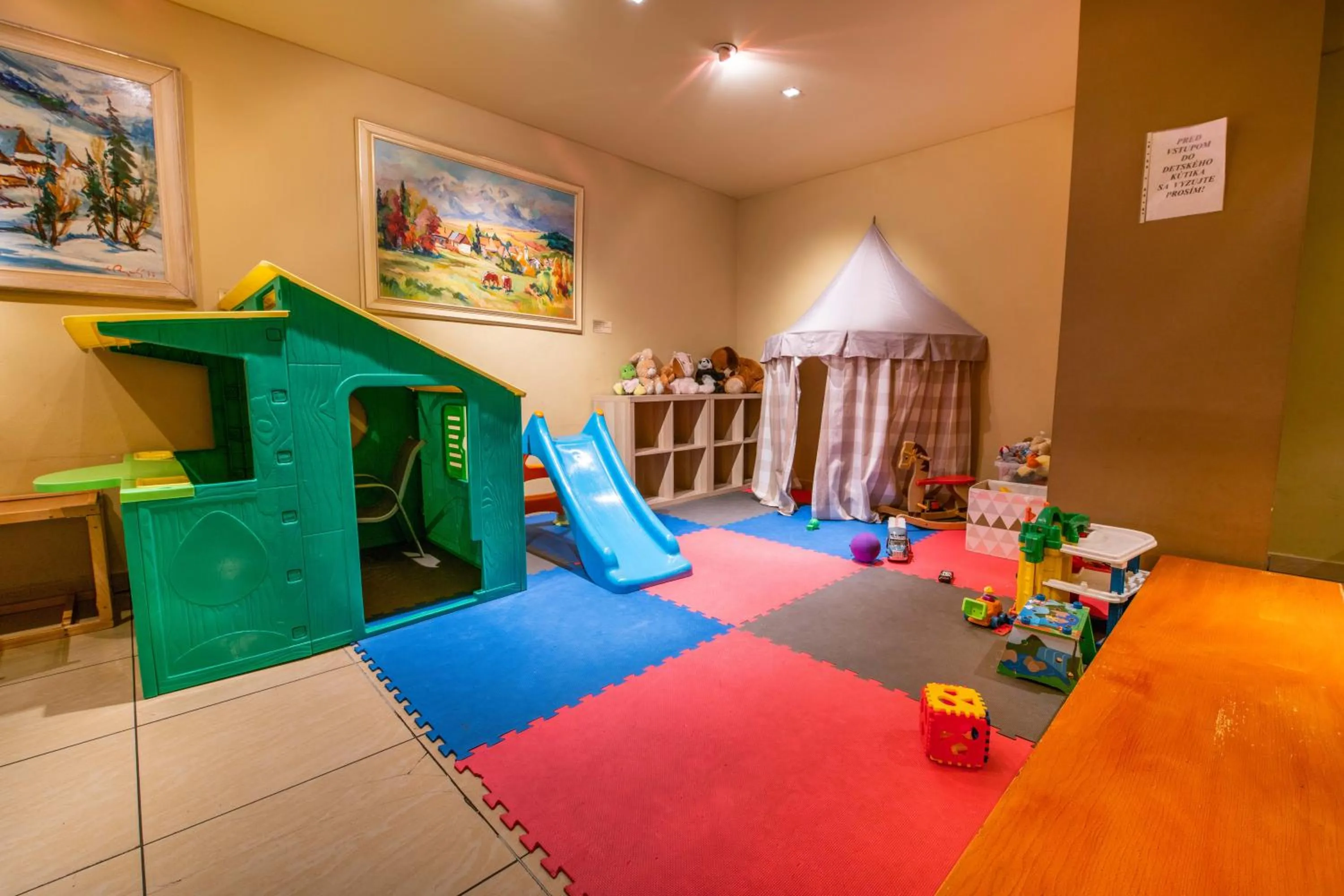 Kids's club in Hotel Čingov Slovenský raj