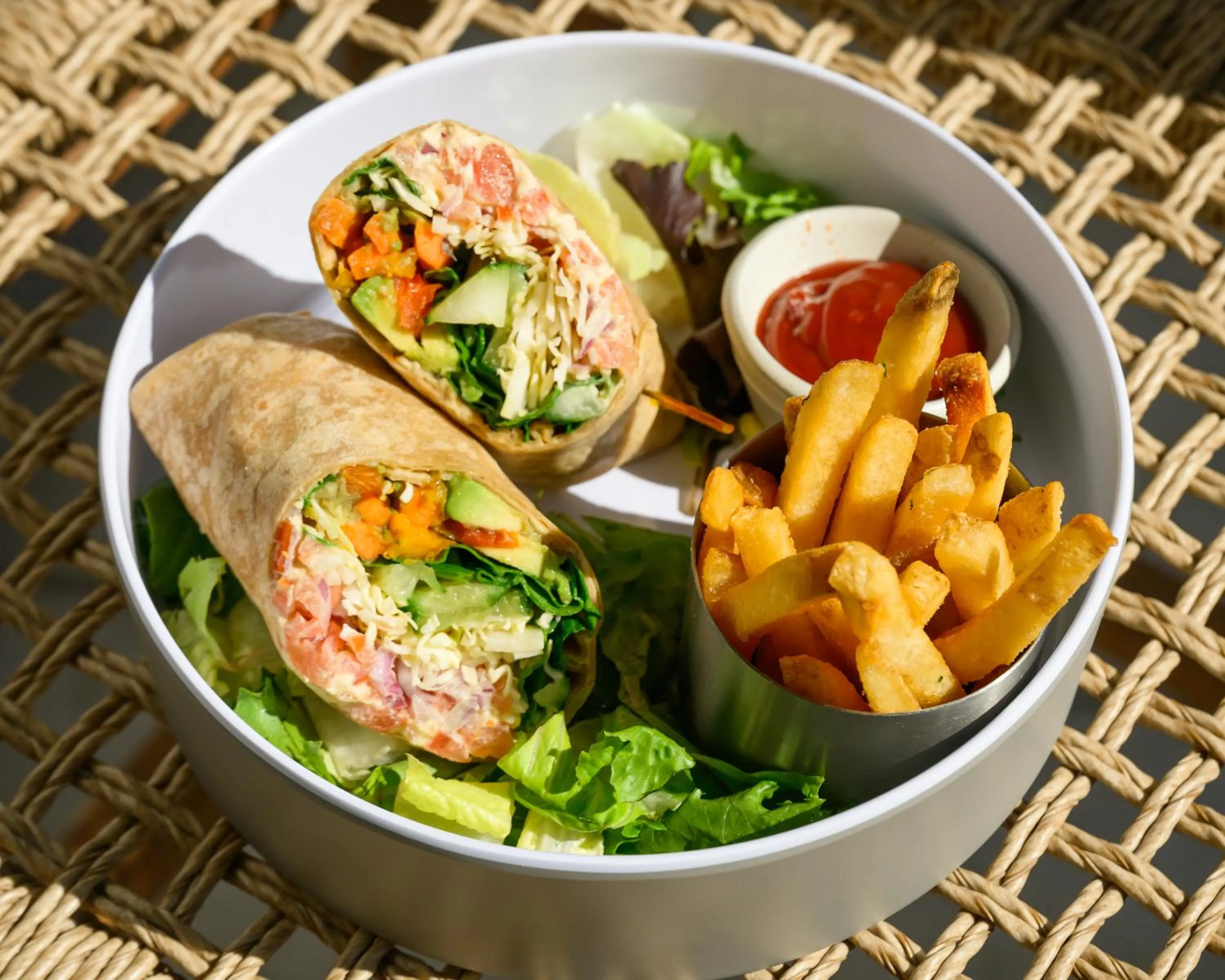 Food and drinks in The Garden Hotel & Resort