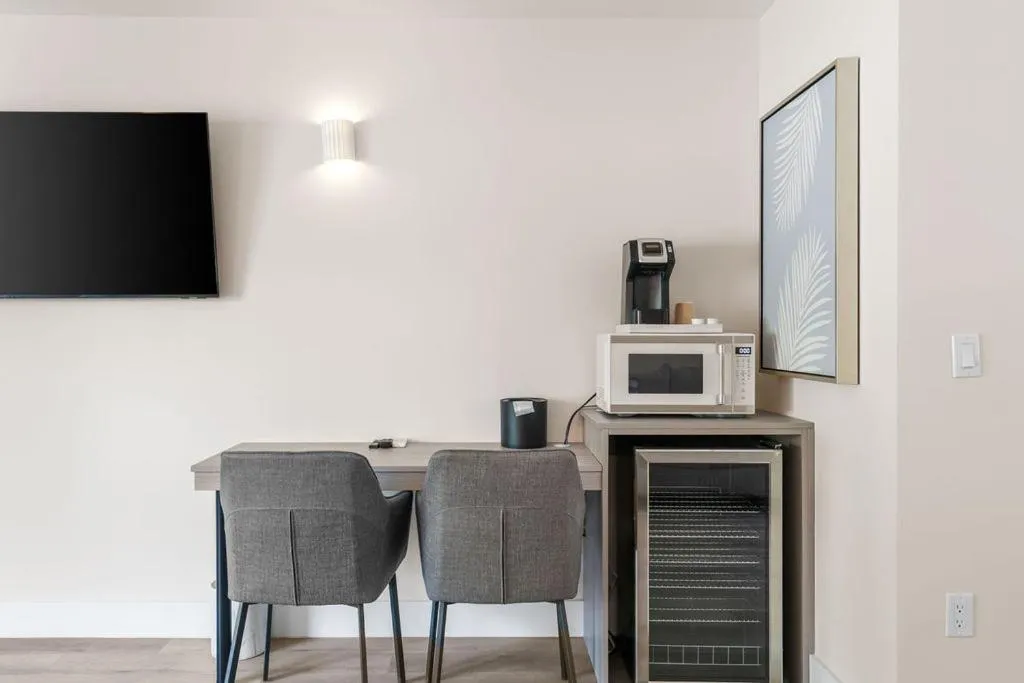 TV and multimedia in The Garden Hotel & Resort