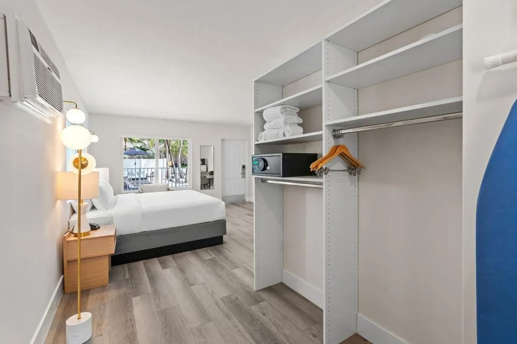 Bedroom, Bed in The Garden Hotel & Resort