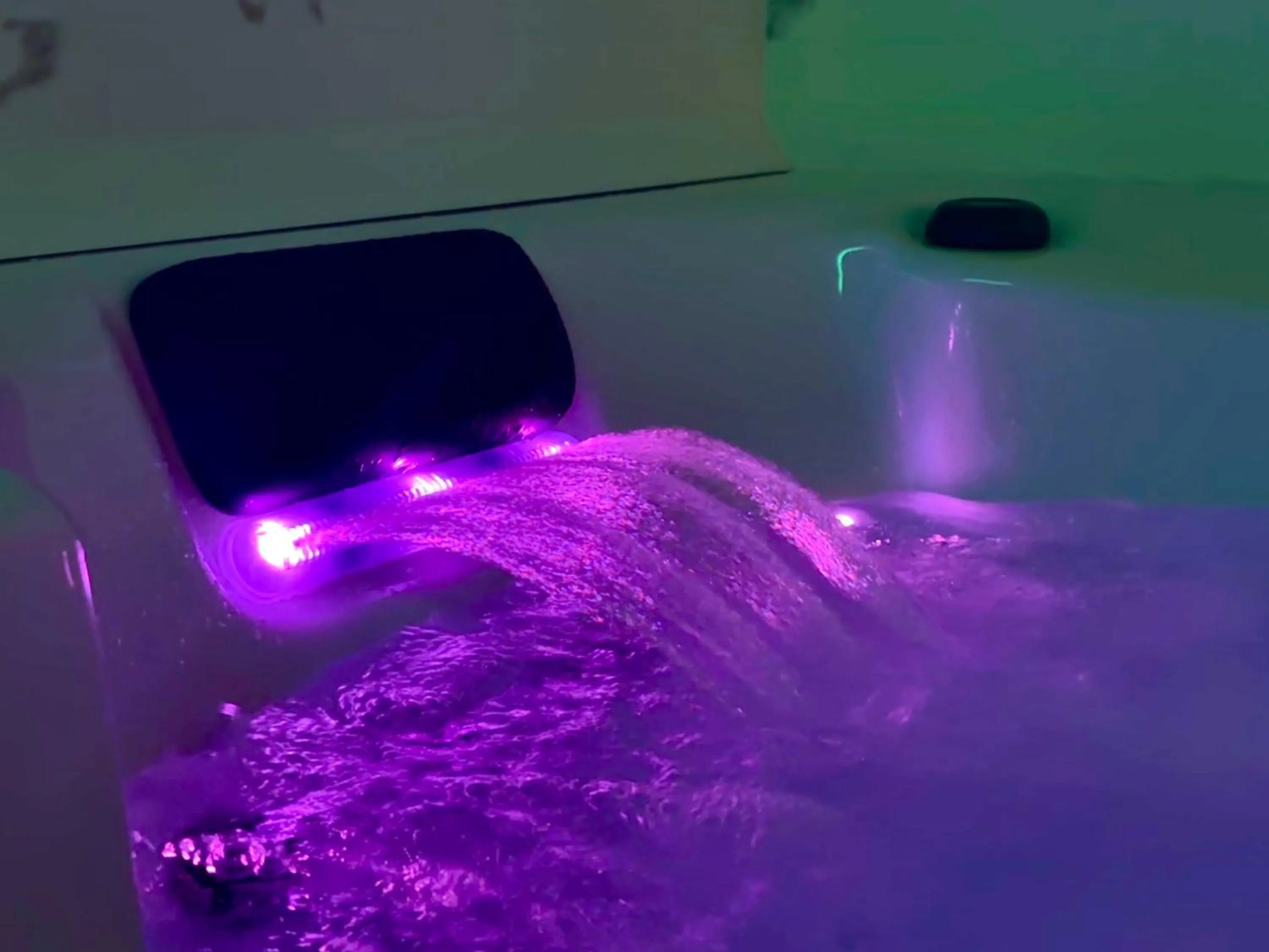 Hot Tub in Hotel&Spa El Puerto