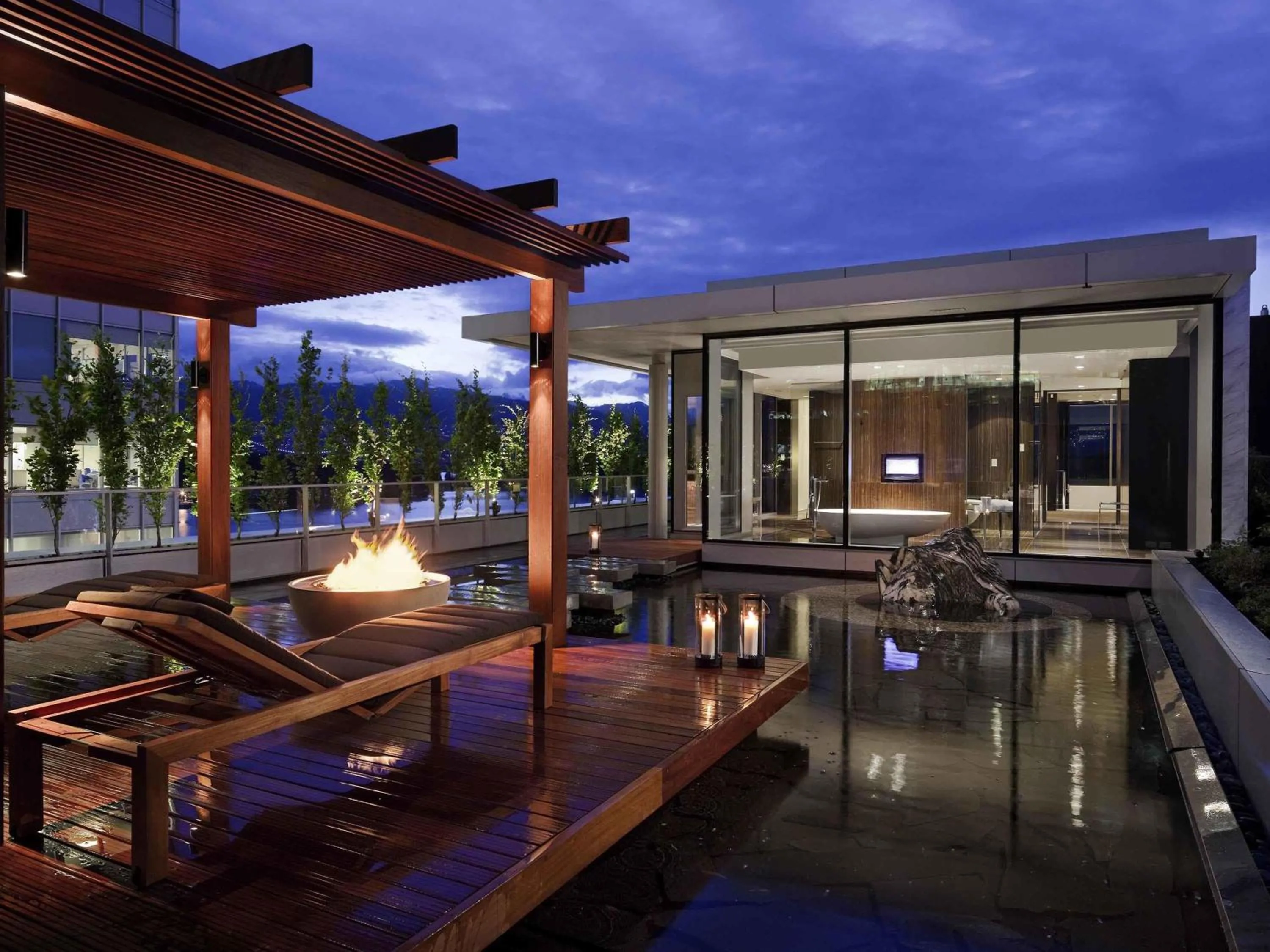 Bedroom in Fairmont Pacific Rim