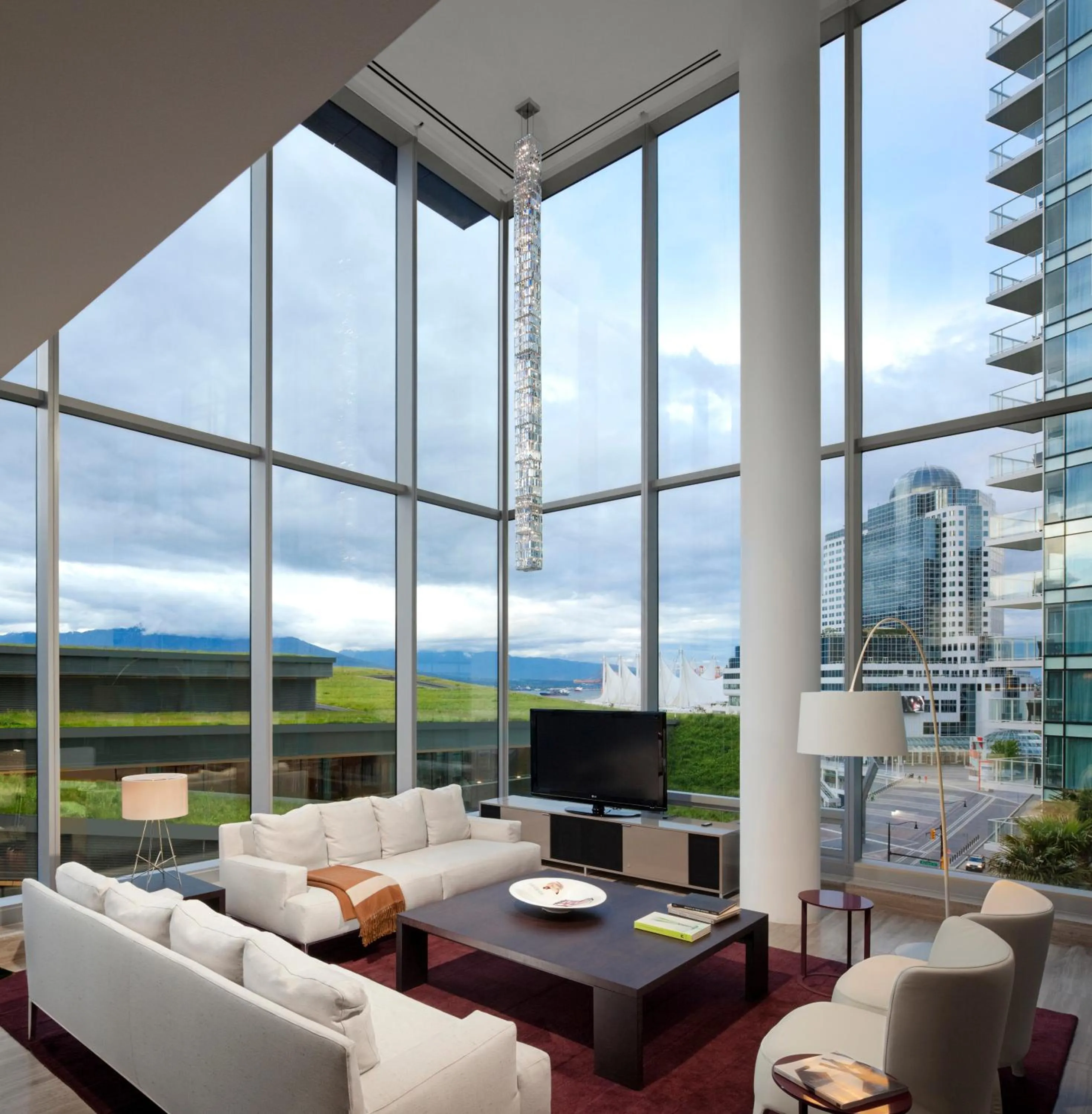Living room in Fairmont Pacific Rim
